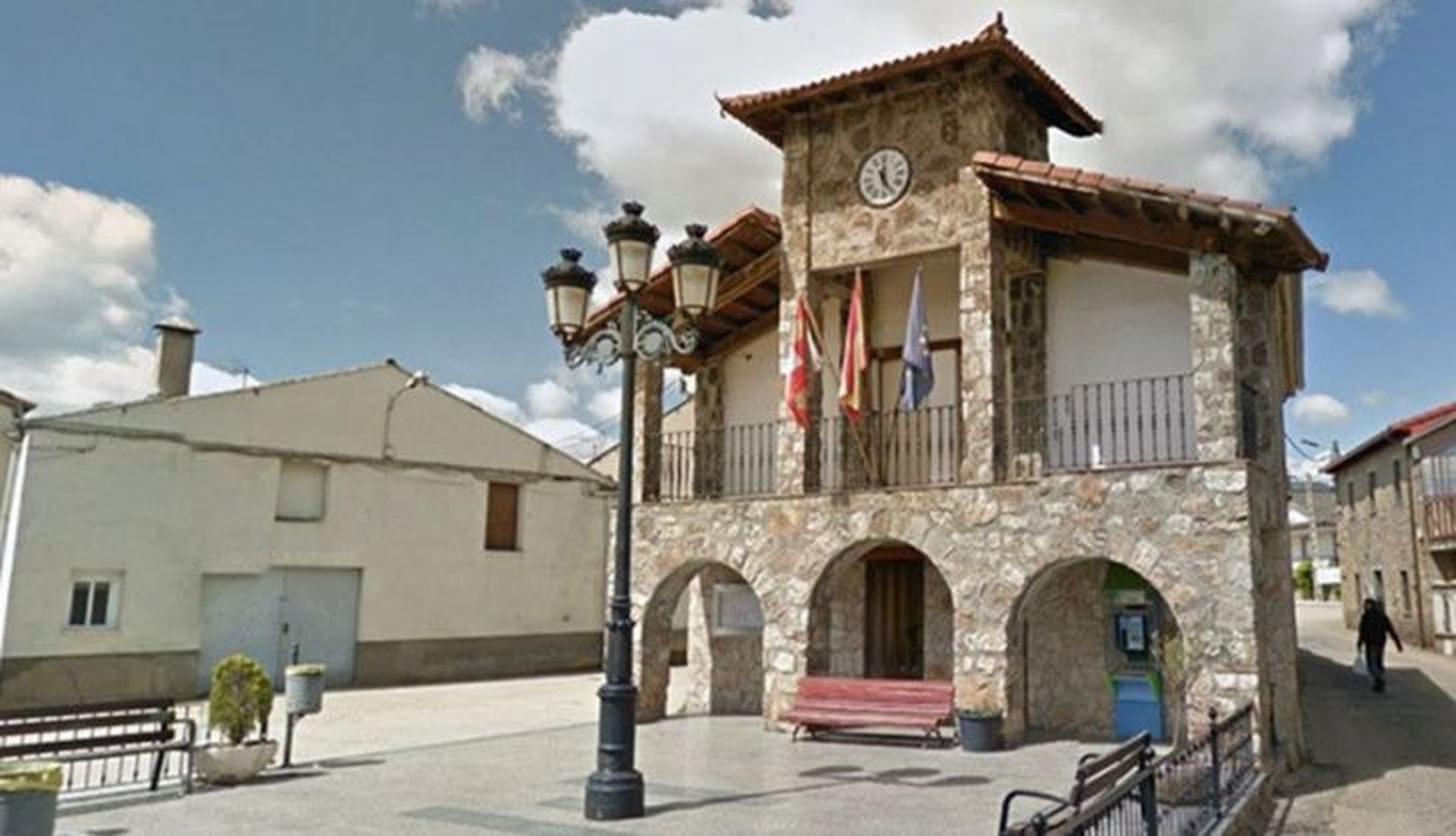 Ayuntamiento de Ferreras de Arriba.Archivo