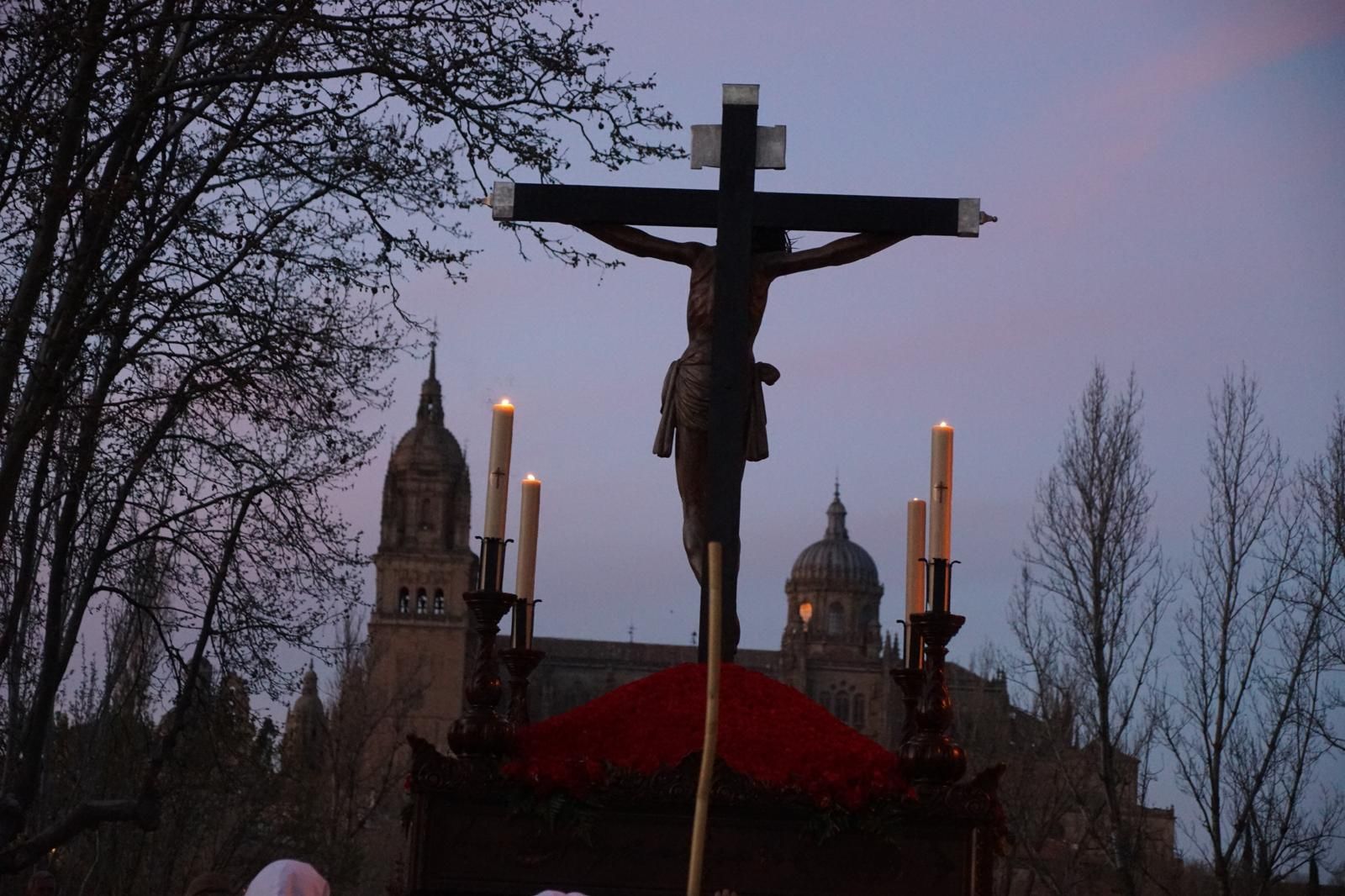 María Nuestra Madre y el Cristo del Amor y de la Paz en la procesión de la Semana Santa 2026 en Salamanca