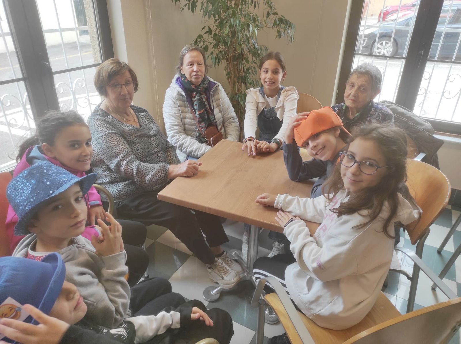 Actividad intergeneracional Semana del Libro Carbajosa (3)