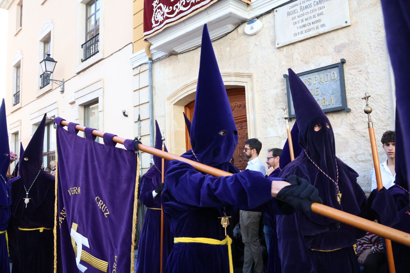 GALERÍA | Revive en imágenes la procesión de la Vera Cruz