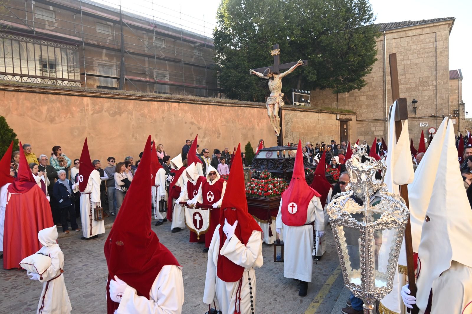 El Santo Entierro vuelve a unir en un acto de fe a las siete cofradías de Ciudad Rodrigo