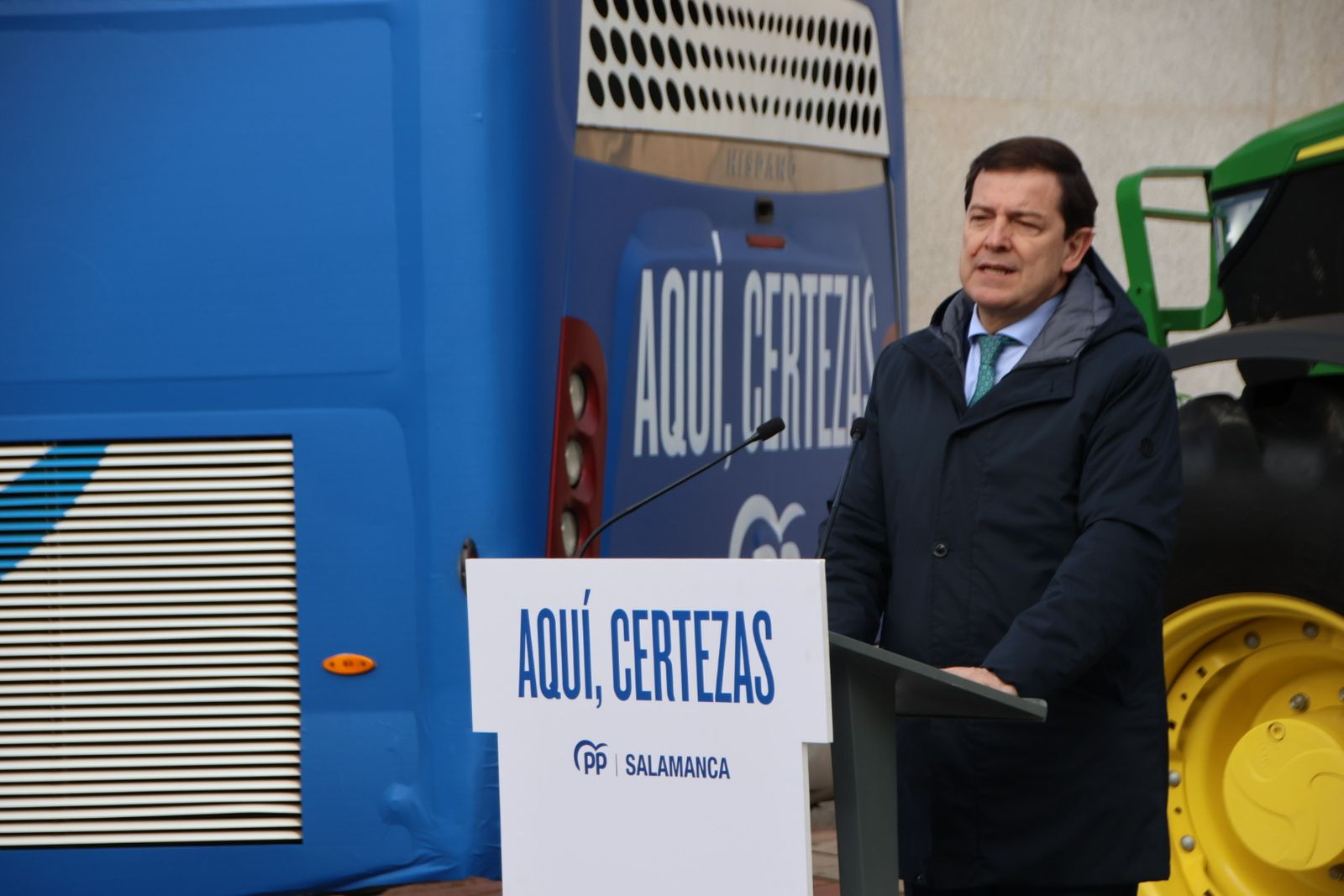 Mañueco presenta su caravana de vehículos en Salamanca