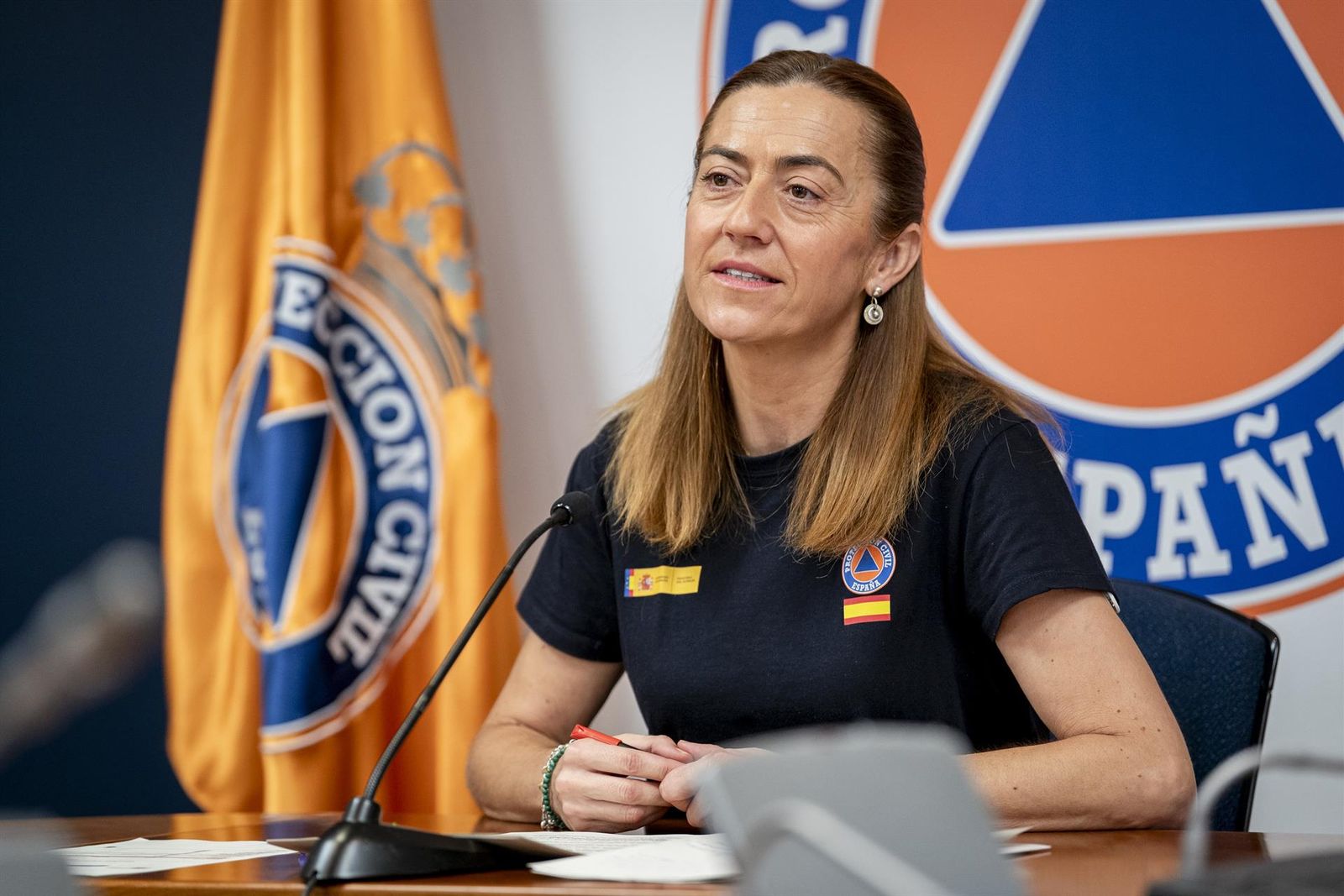 La directora general de Protección Civil y Emergencias, Virgina Barcones, informa sobre la evolución de los grandes incendios forestales que se mantienen aún activos y sobre el desarrollo del Comité Estatal de Coordinación (CECOD)