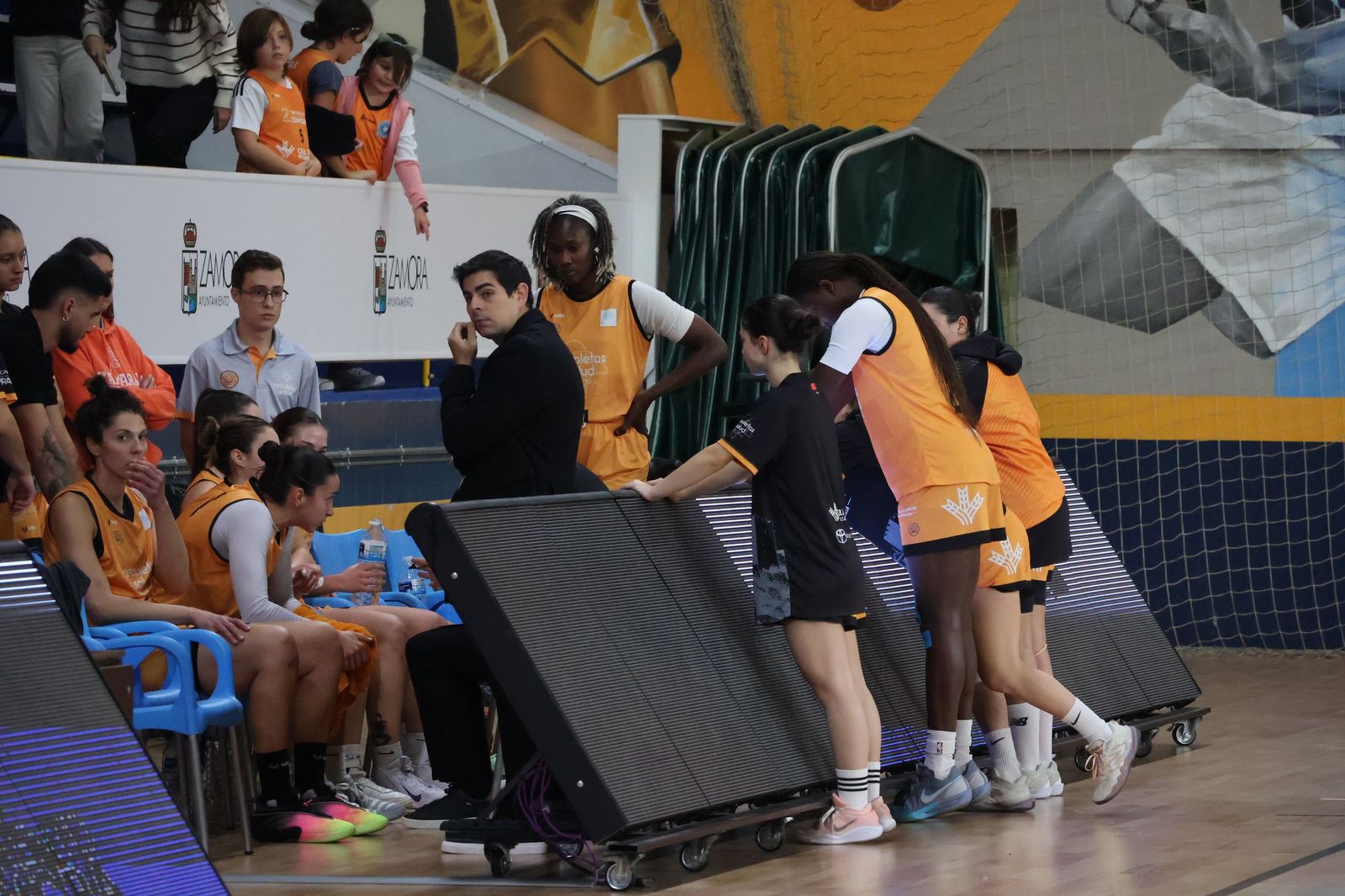 Partido entre CD Zamarat y Cajasol Baloncesto Sevilla