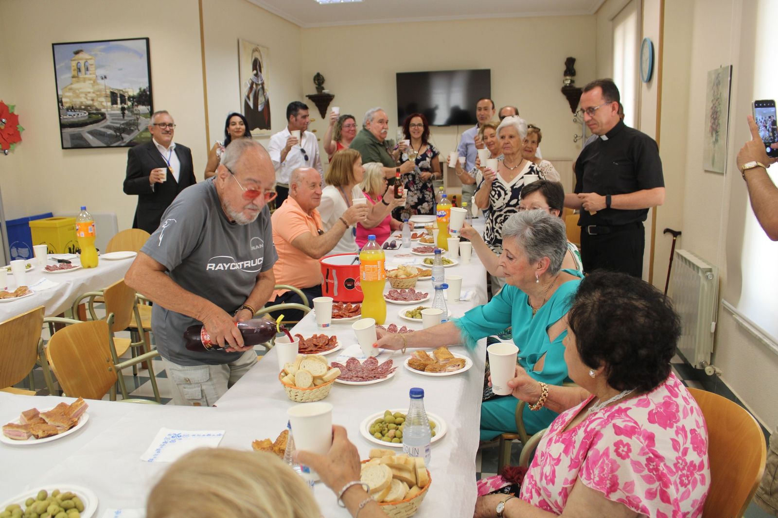 Carbajosa vino de los mayores (1).JPG