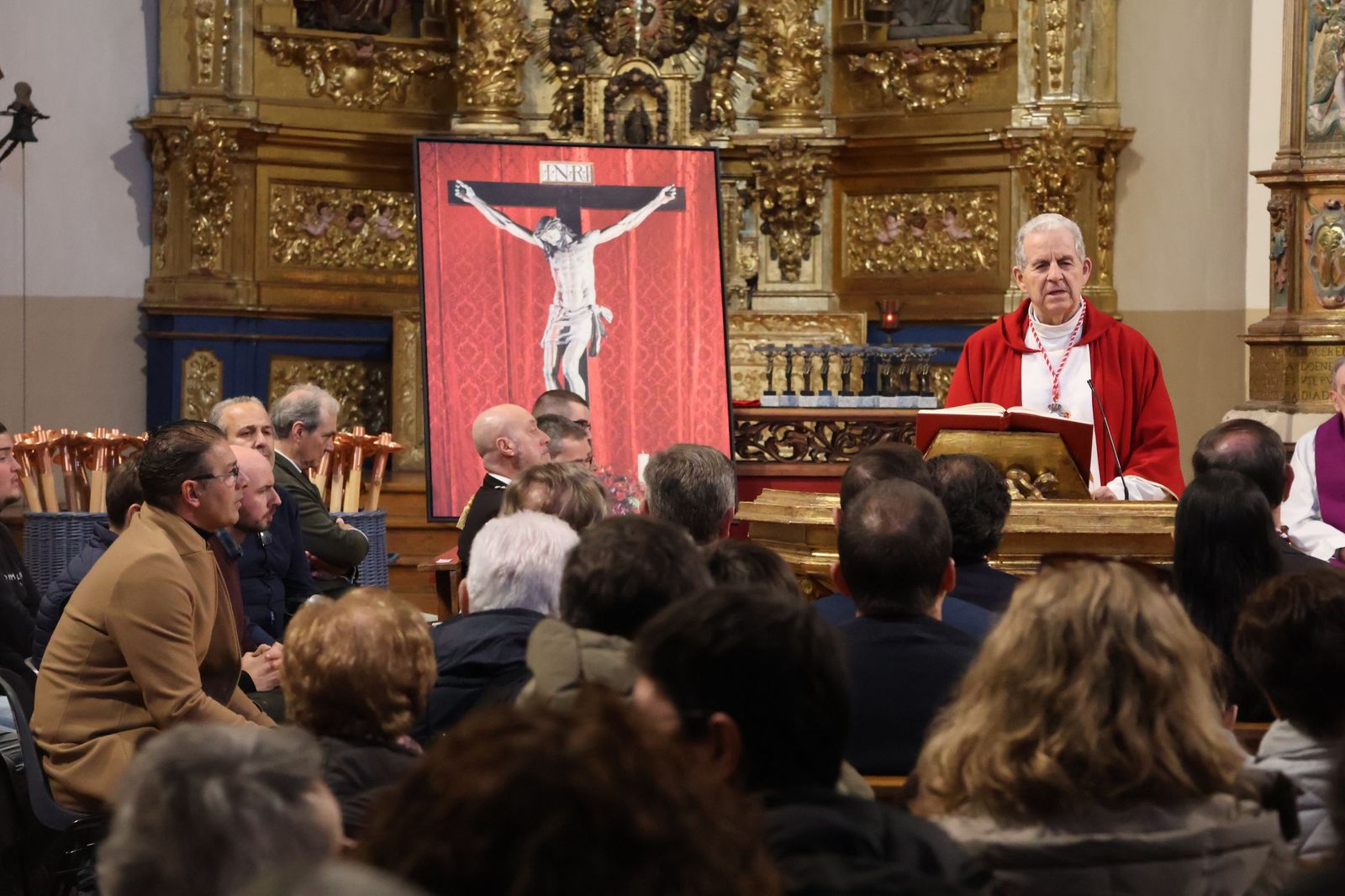 GALERÍA | Silencio rito entrada