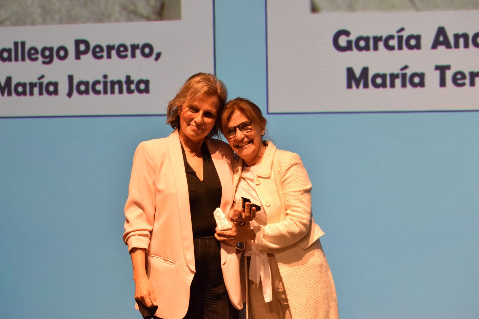 el-colegio-de-enfermeria-de-zamora-rinde-homenaje-a-los-companeros-jubilados-25