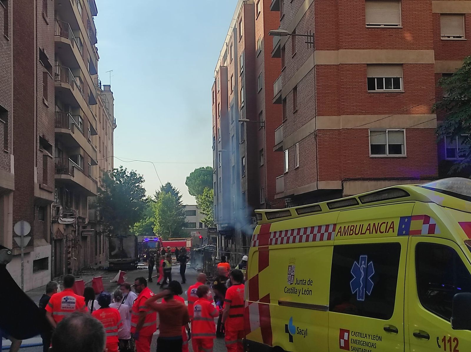 GALERÍA | Así ha sido y se ha vivido la explosión de gas en Zamora