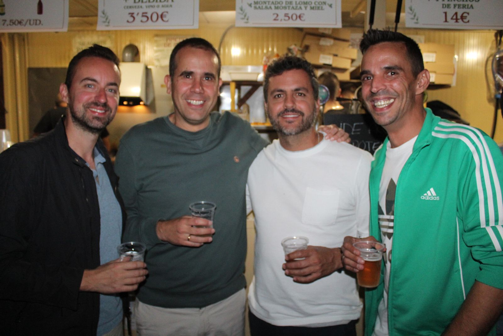 Los salmantinos llenan las casetas de la Feria de Día en la tarde-noche de este sábado