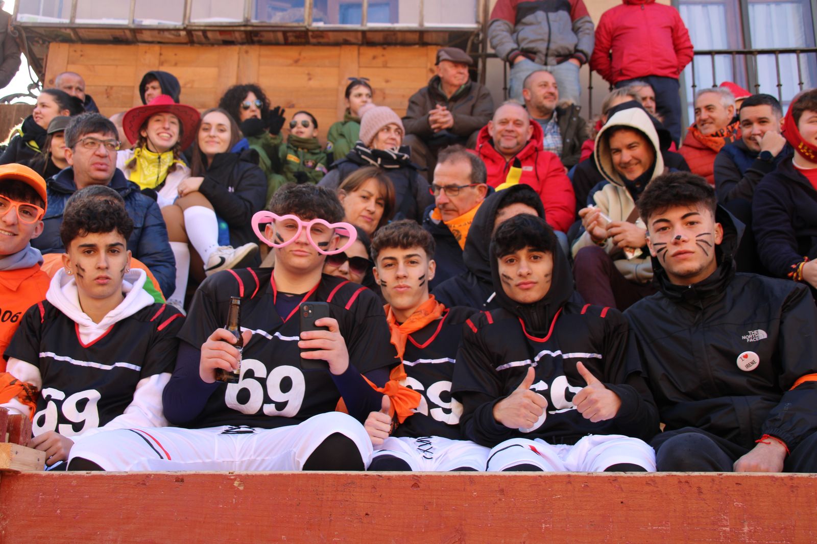 ambiente-durante-el-encierro-urbano-de-ciudad-rodrigo-sabado-10-de-febrero-fotos-s24h-51
