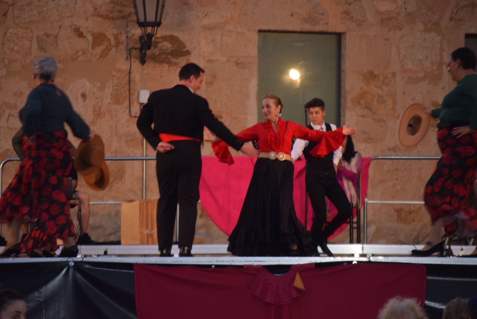 Arte rociero a los pies de la Catedral