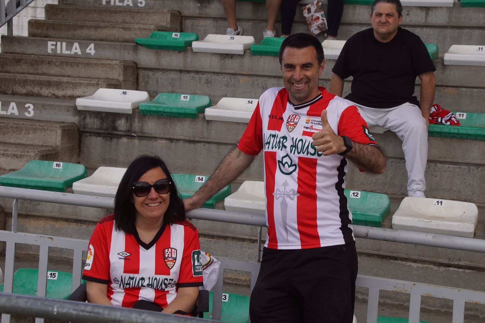 1f643c5a-4ed1-4ce5-9d9f-ca30adb5493a