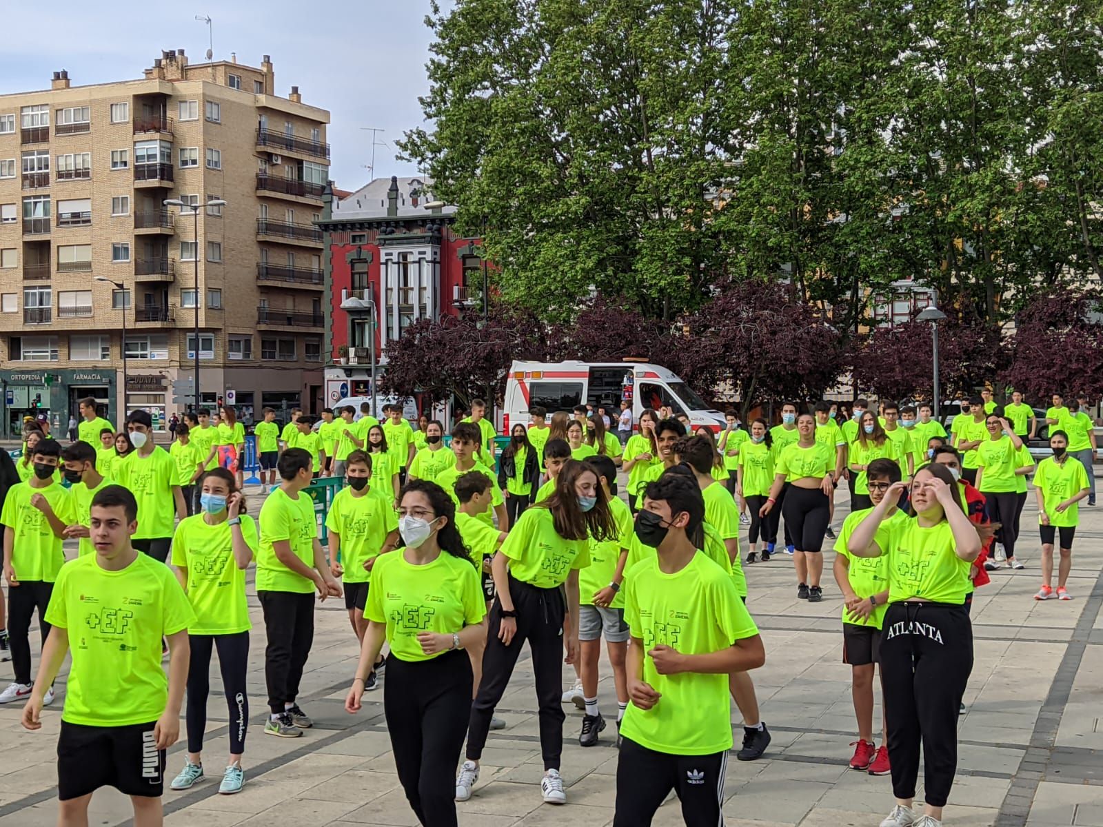 educacion-fisica-en-la-calle-4