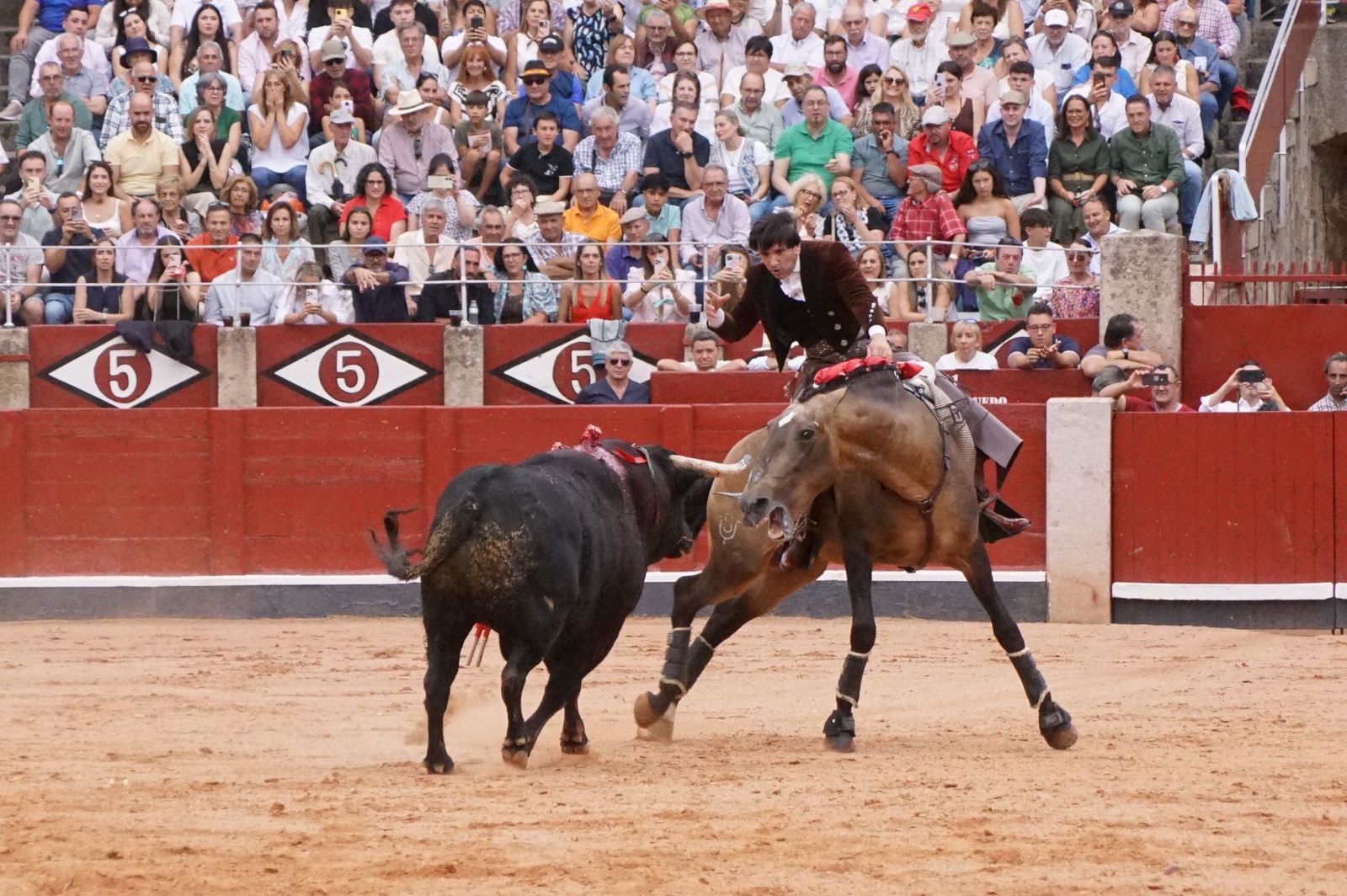 Diego Ventura con 'Bronce' en La Glorieta