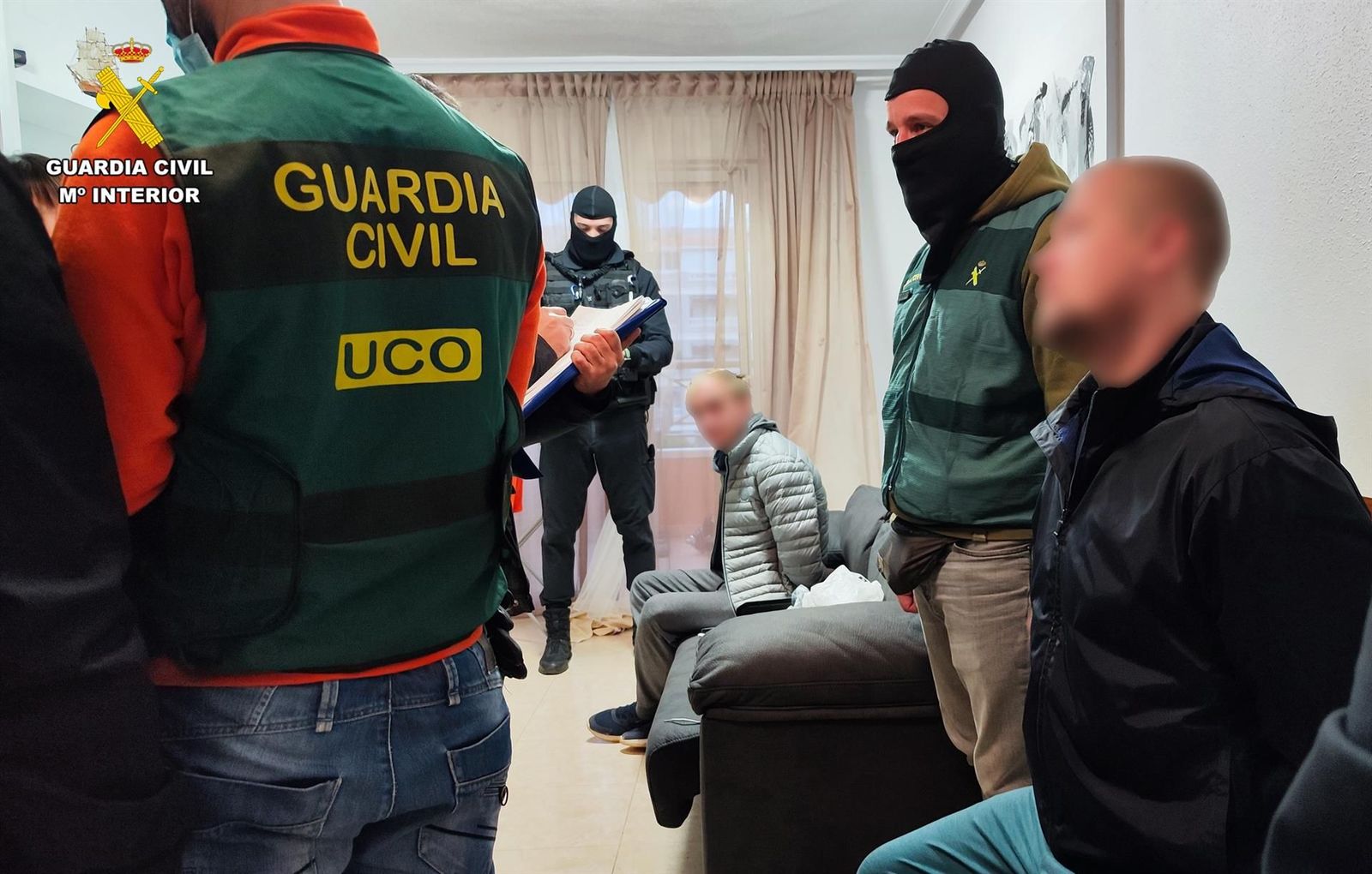 Desarticulada una red de ucranianos que robaba a compatriotas refugiados en las provincias de Alicante y Murcia   GUARDIA CIVIL