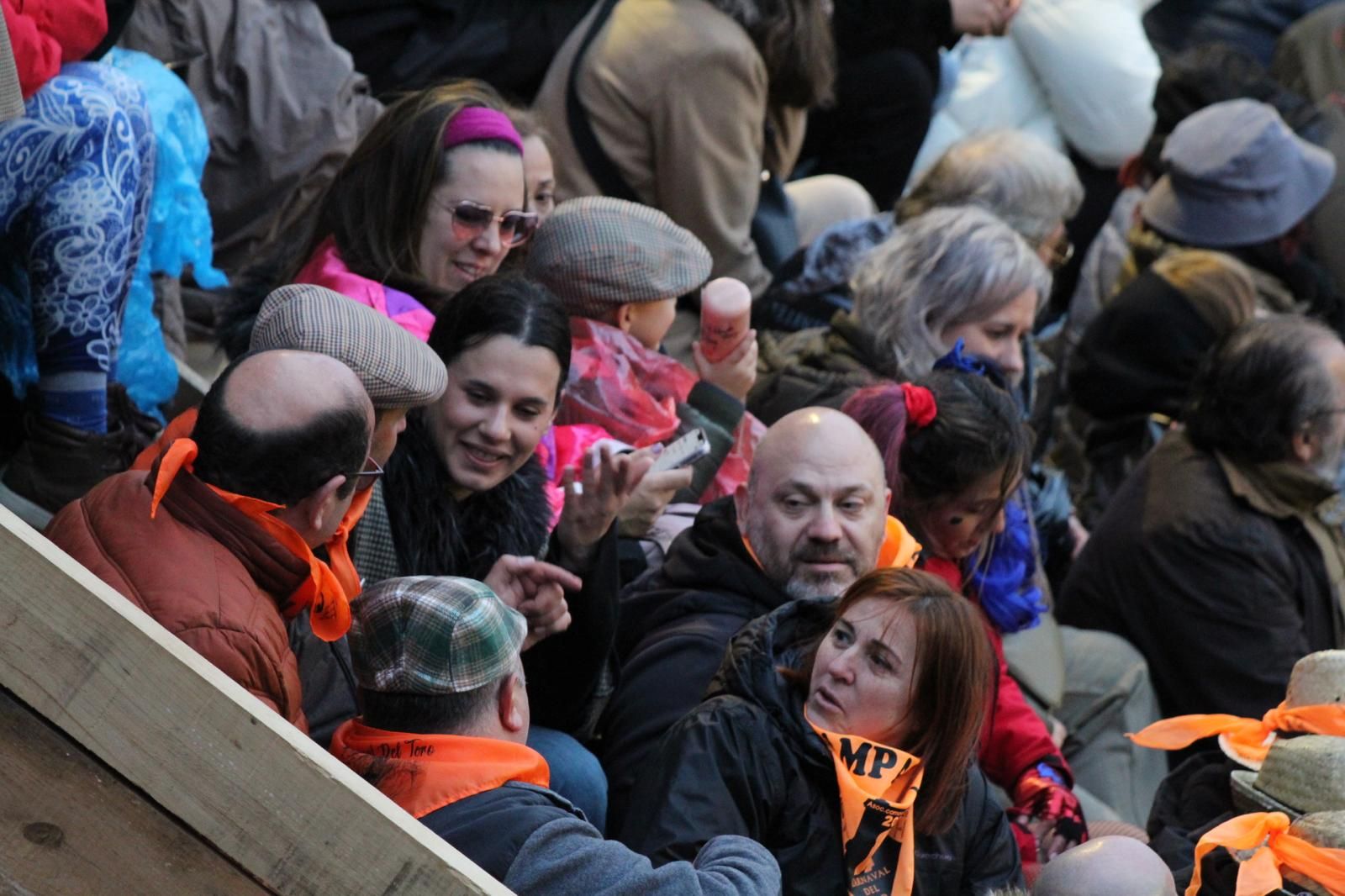 ambiente-y-capea-vespertina-sabado-de-carnaval-en-ciudad-rodrigo-2025-fotos-belen-hurtado-68