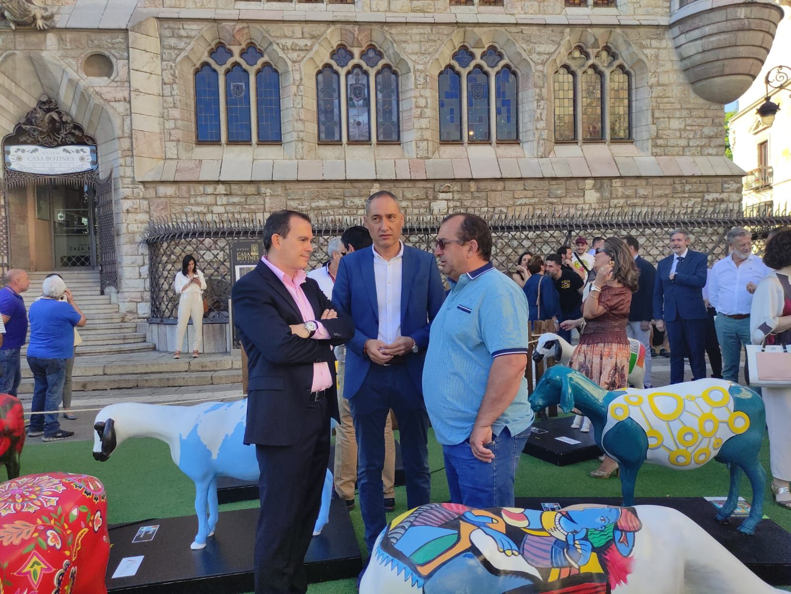 la-exposicion-ovejas-de-fromago-llega-al-centro-de-leon-7