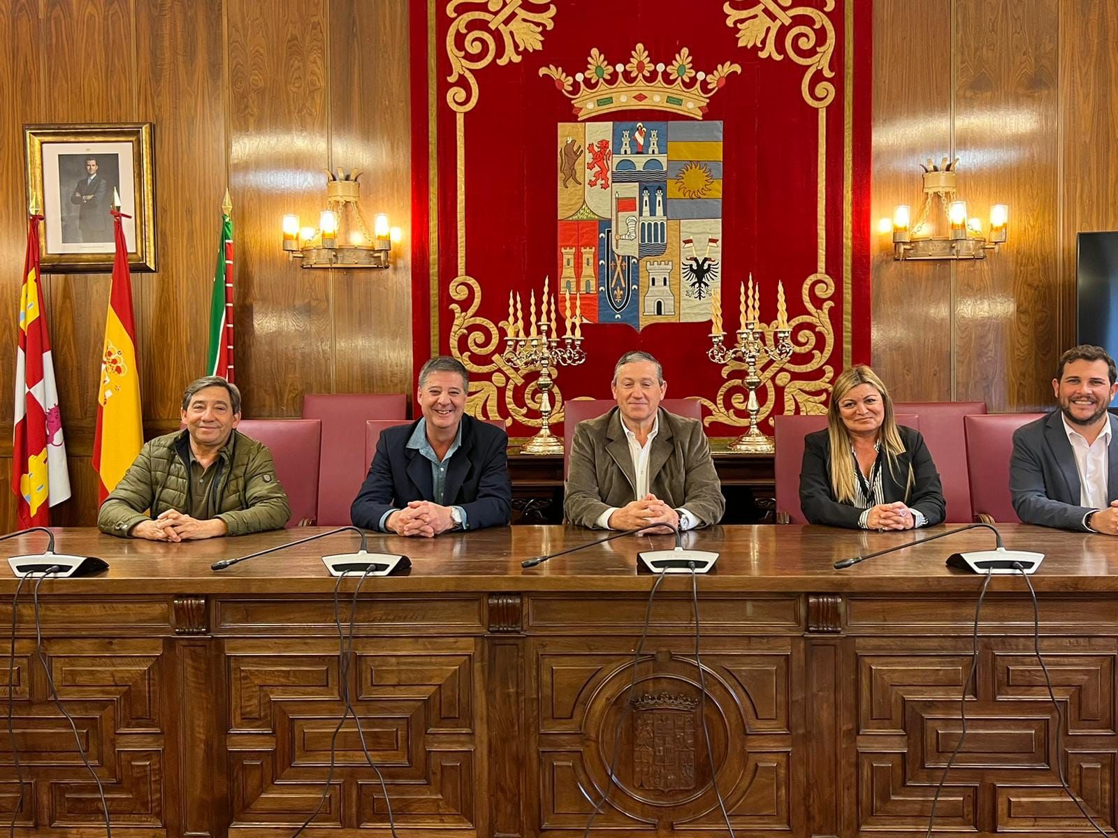 La Diputación recibe al presidente del Centro Zamorano de Buenos Aires como reconocimiento tras su centenario