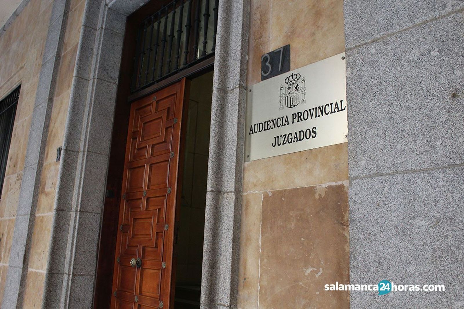 Palacio justicia audiencia provincial Salamanca. Foto de archivo Palacio justicia audiencia provincial Salamanca. Foto de archivo