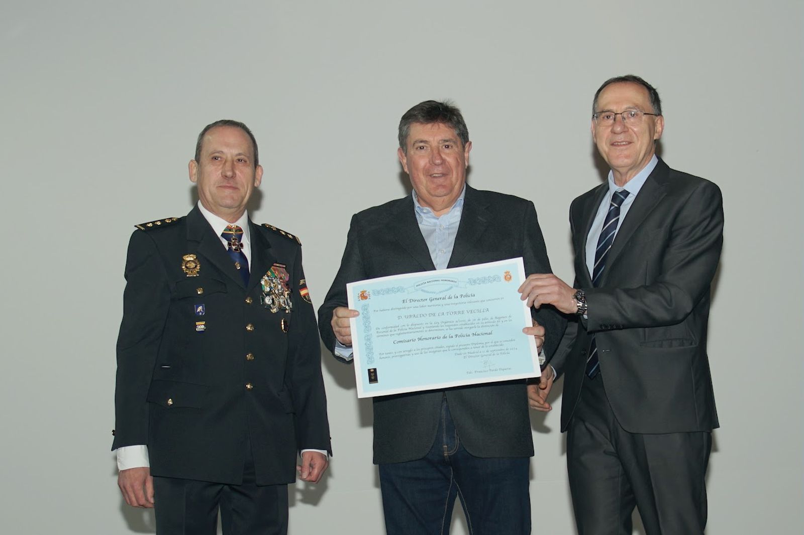 GALERÍA | Revive en imágenes el homenaje a la Policía Nacional en Alcañices