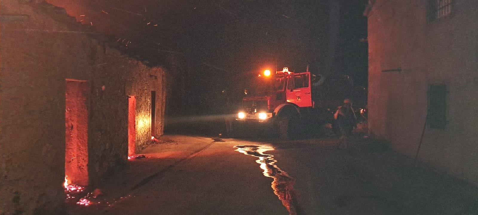 El incendio de Cipérez arrasa Cerezal de Puertas (5).jpeg