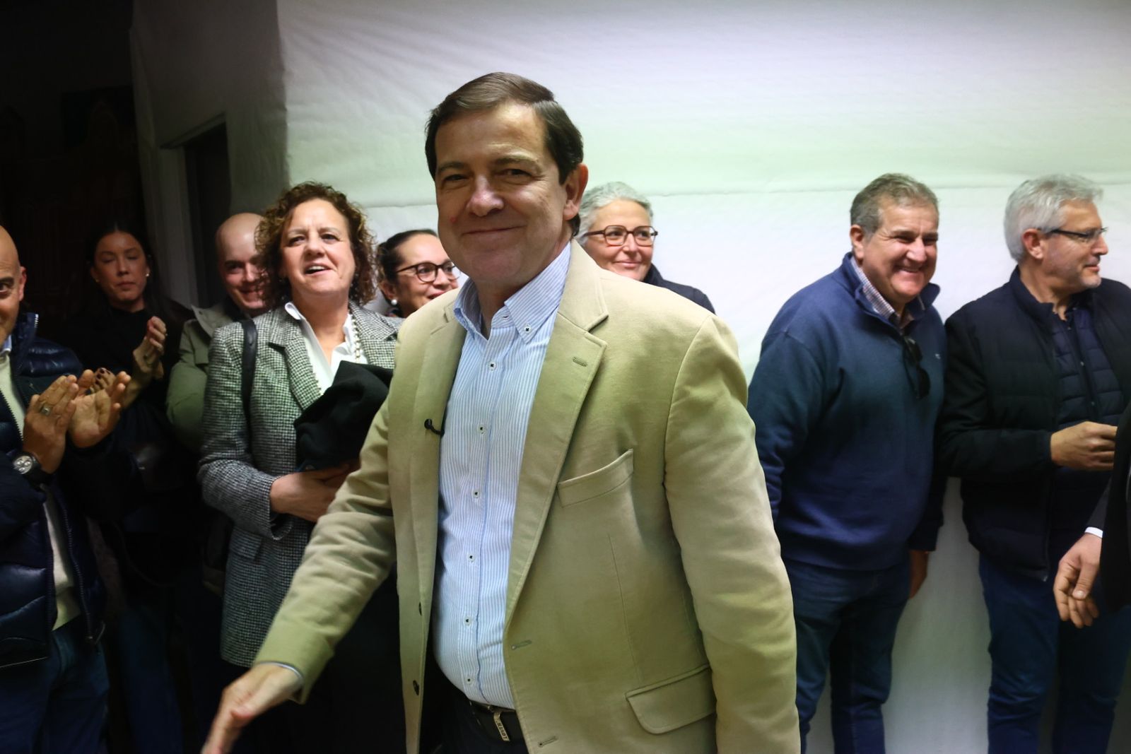 Alfonso Fernández Mañueco visita Santa Marta