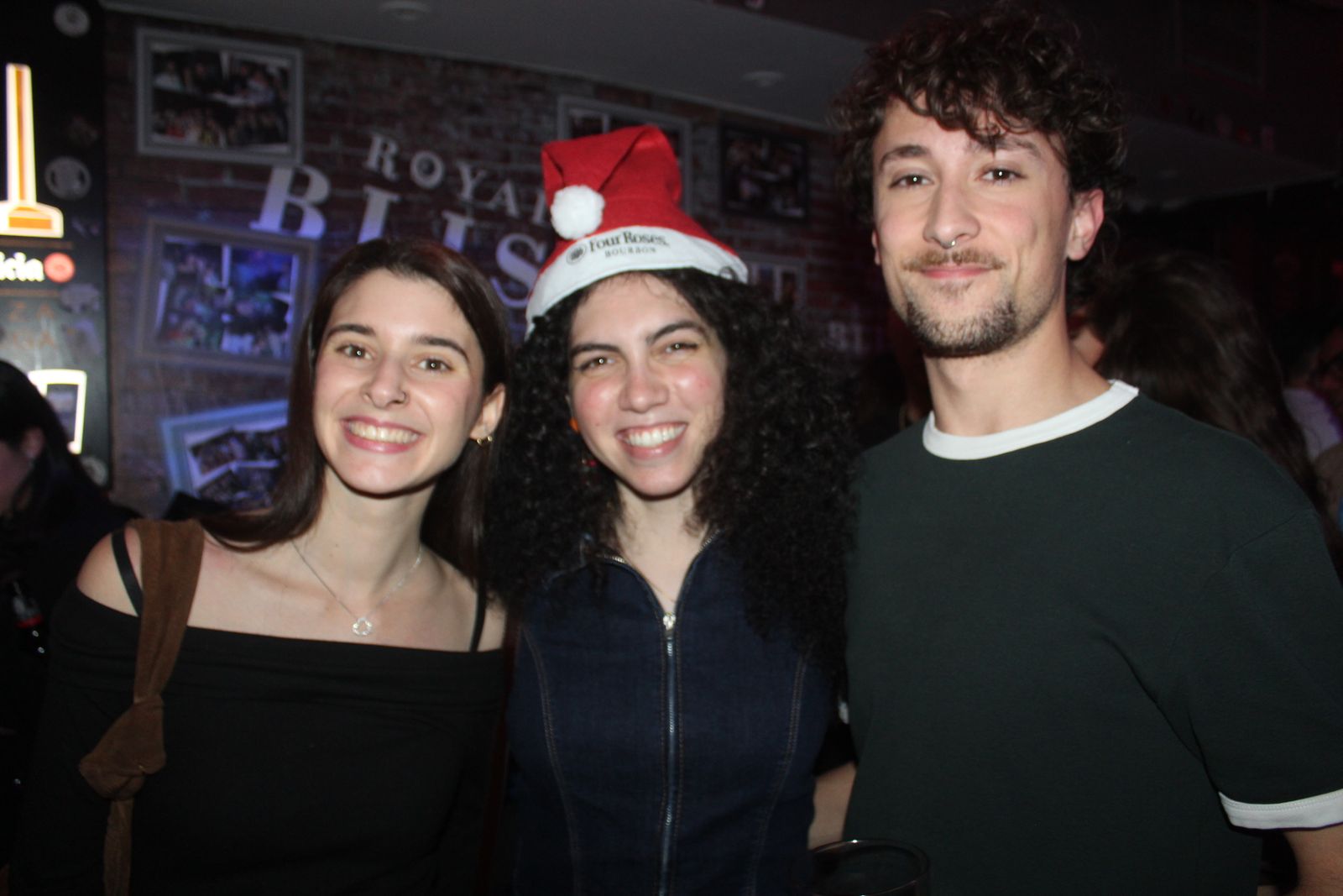 El Fin de Año Universitario continua por los bares de la capital del Tormes tras las doce campanadas