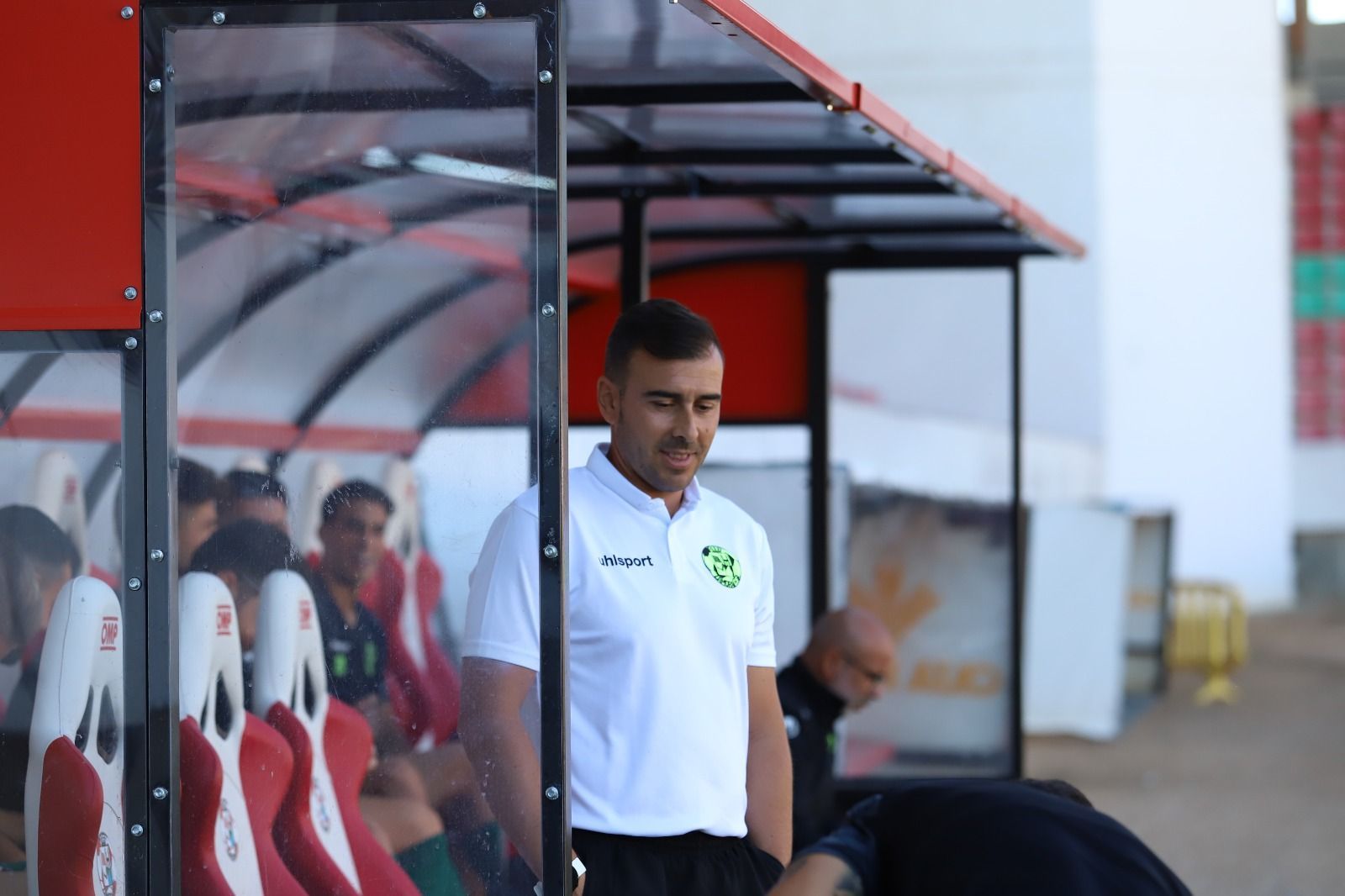 Yago Iglesias en el banquillo del Ruta de la Plata. Archivo