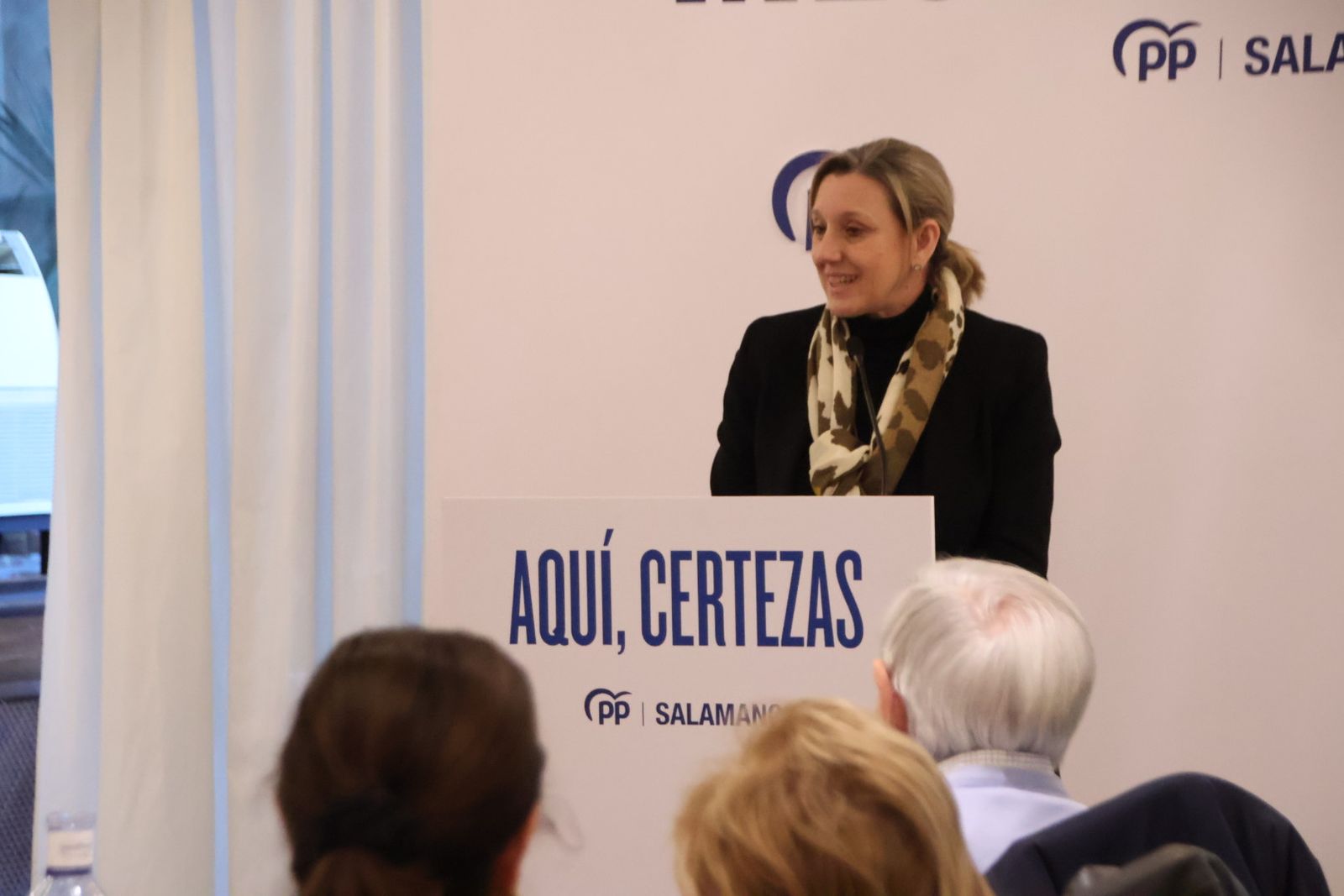 Isabel Blanco y García Carbayo participan en un encuentro con personas mayores de la ciudad