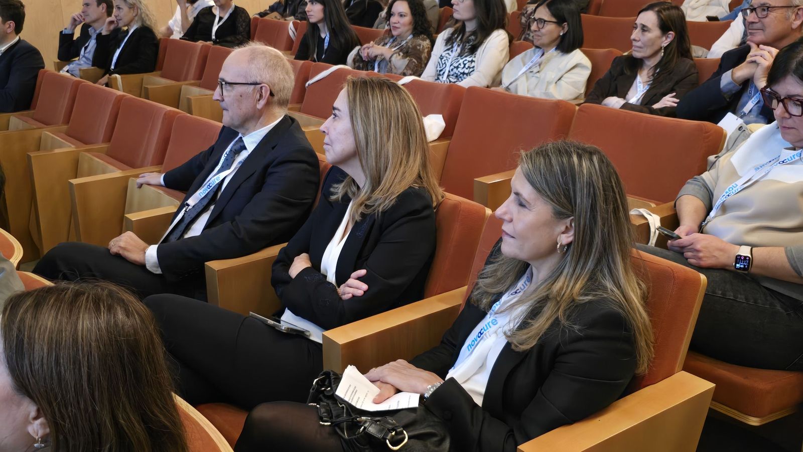El consejero de Sanidad, Alejandro Vázquez Ramos, participa en la mesa redonda: '¿Cómo impulsar la oncología radioterápica desde las administraciones públicas? Realidades y perspectivas'