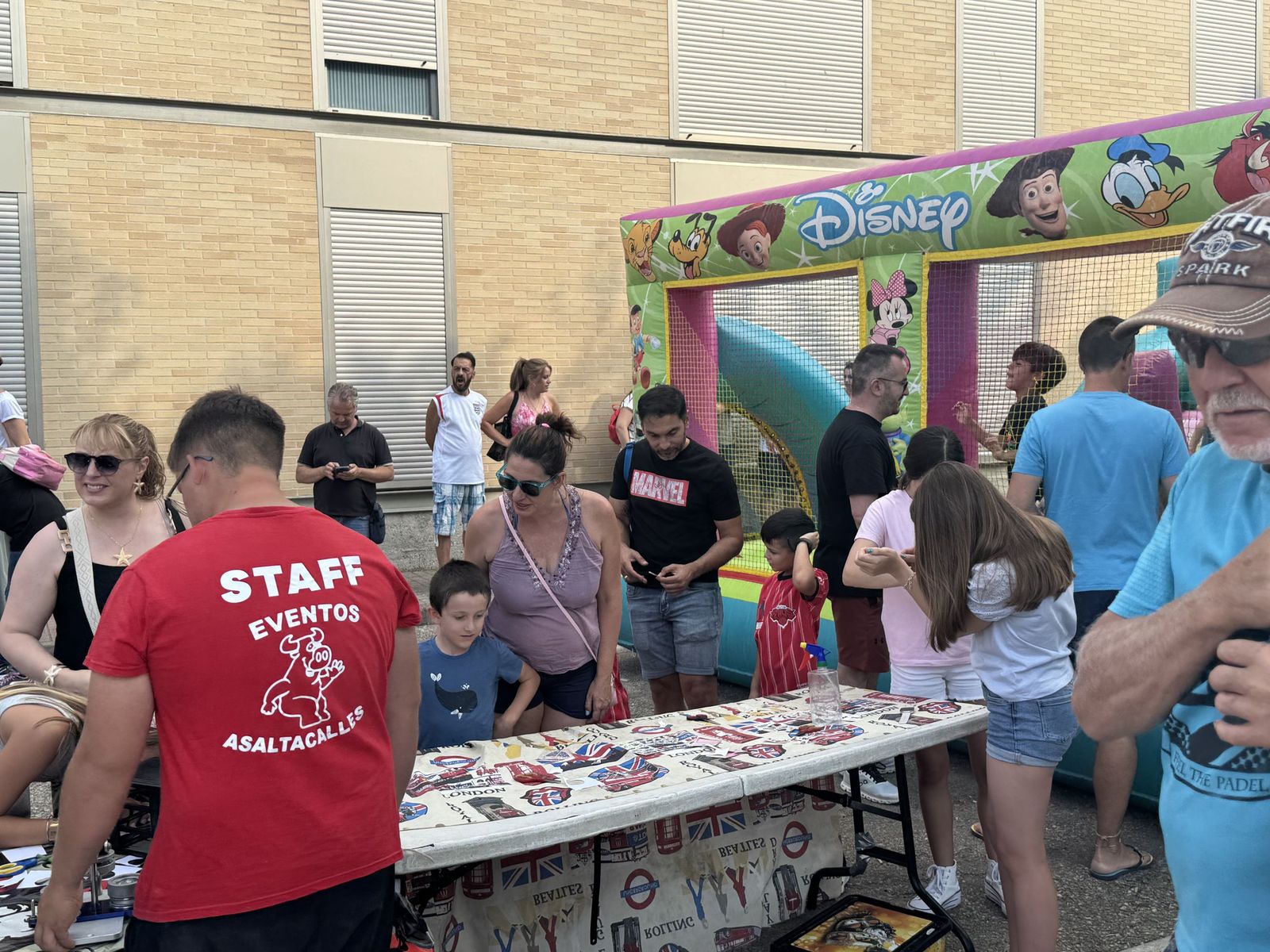 Moriscos. Parque infantil Asaltacalles.