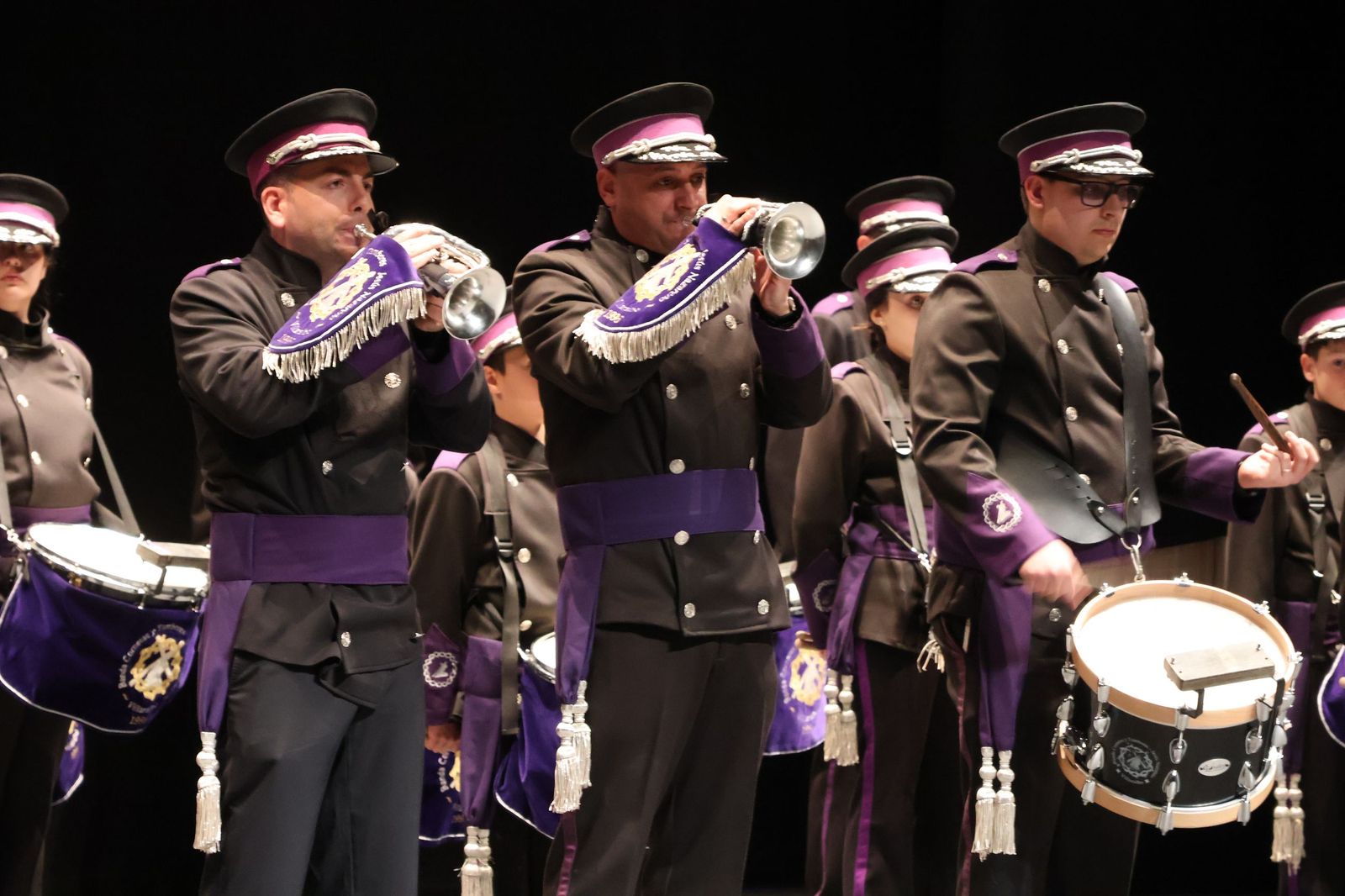 GALERÍA | Revive un Certamen de Cornetas y Tambores lleno de música y emoción