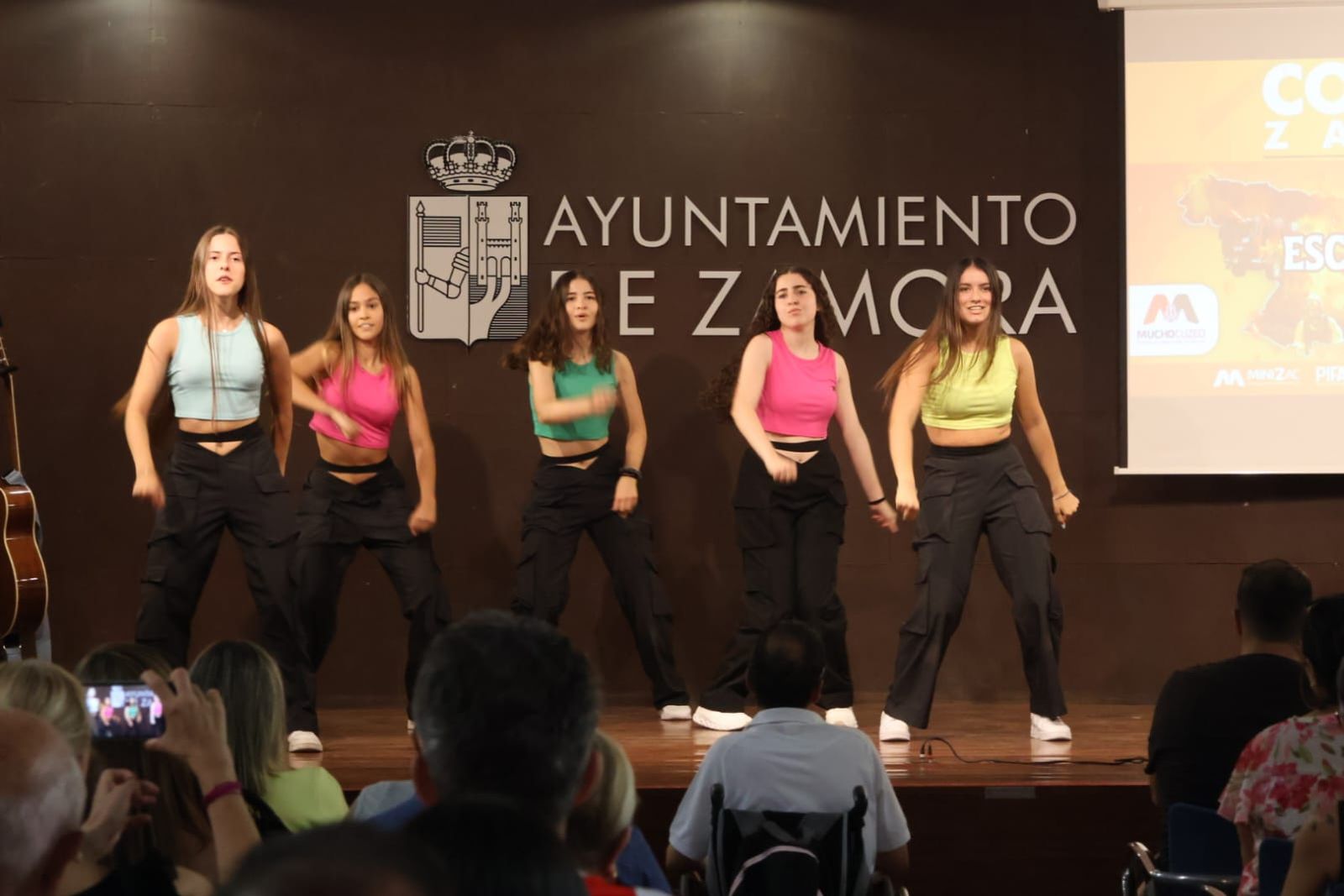 Así se vivió el programa especial Mucho Cuzeo solidario por los fuegos