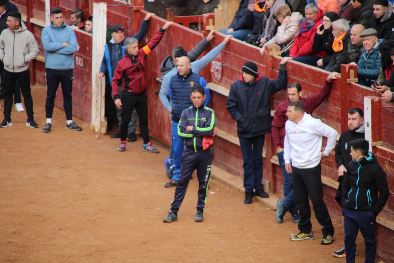 Toro del aguardiente en la mañana de martes del Carnaval del Toro 2026