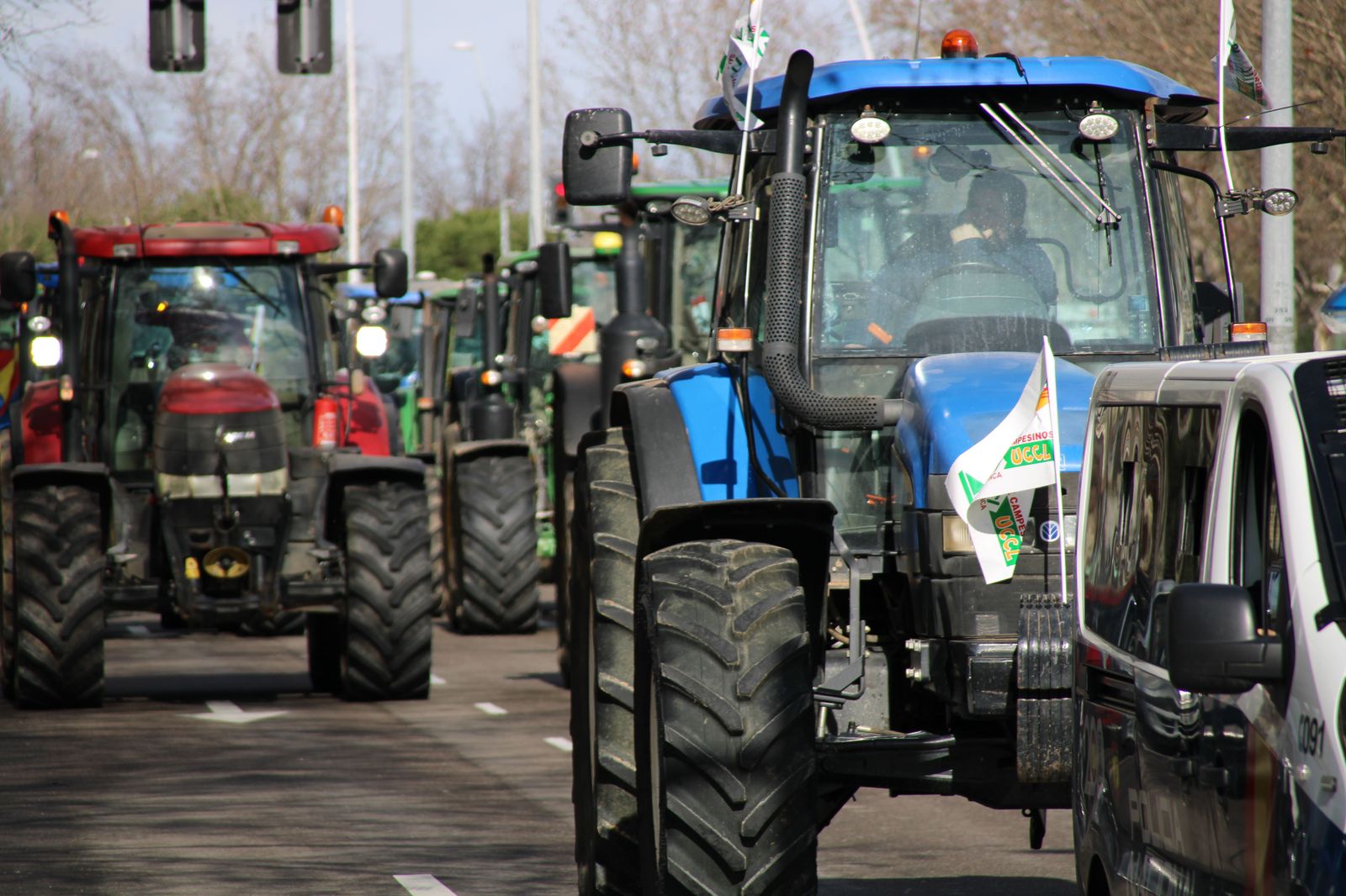 concentracion-profesionales-del-campo-en-el-carrefour-31