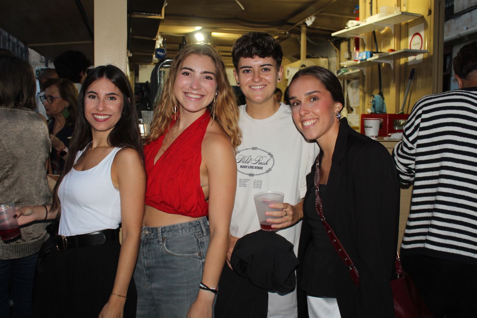 Ambiente en la Feria de Día en la tarde de este jueves