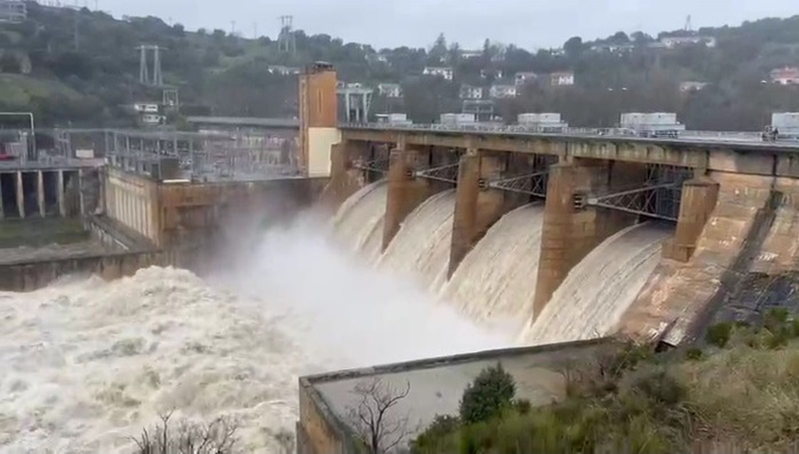 Imagen de la presa de Villalcampo