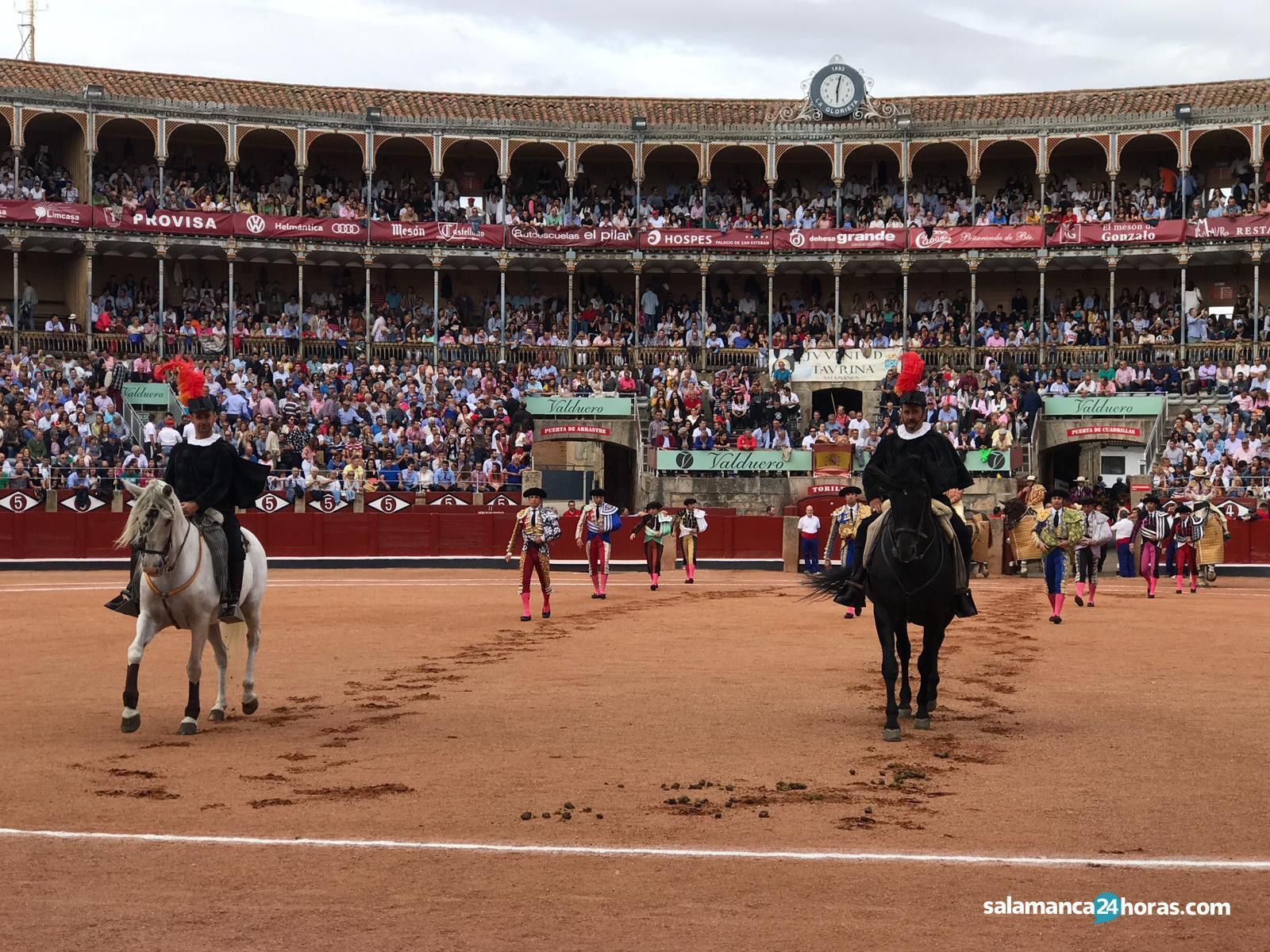 Paseíllo en La Glorieta. Foto Juanes