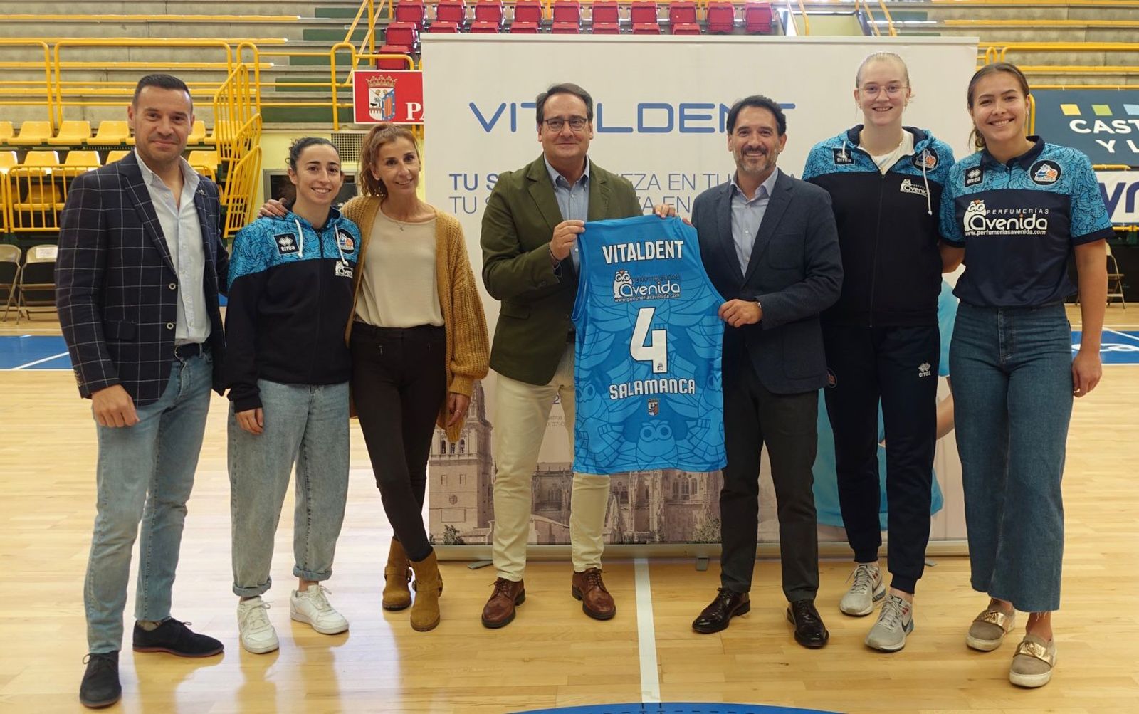 Vitaldent renueva con Perfumerías Avenida