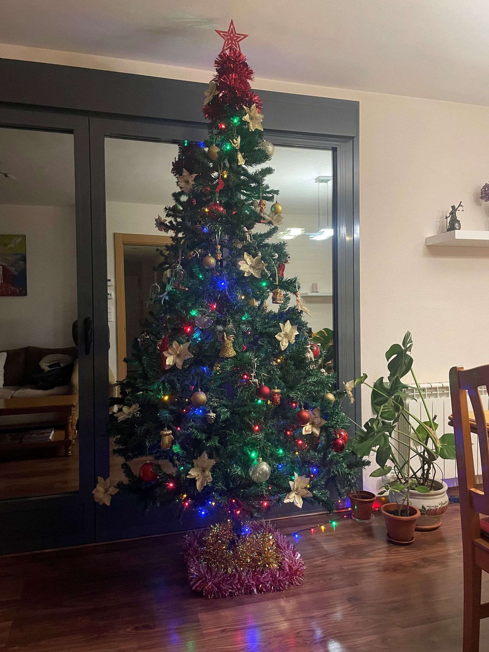 a-r-s-decoracion-navidena-en-una-vivienda-de-la-calle-prolongacion-calle-el-tejar-en-doninos-2