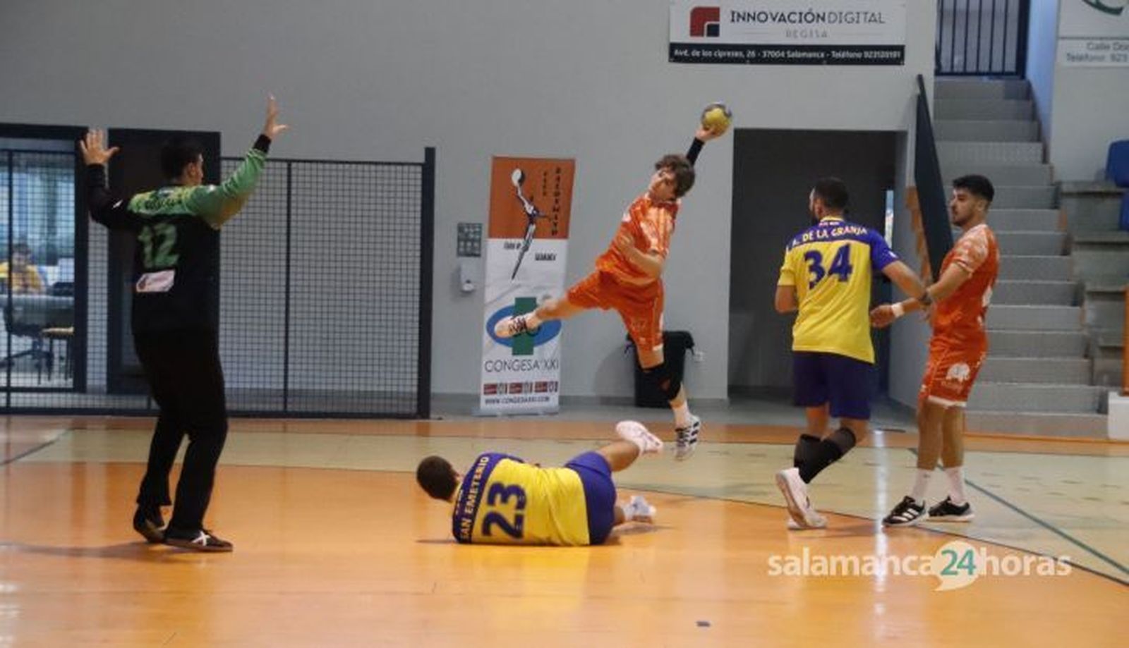 Álvaro Carretero lanza ante Lafuente Pereda | FOTO ANDREA MATEOS