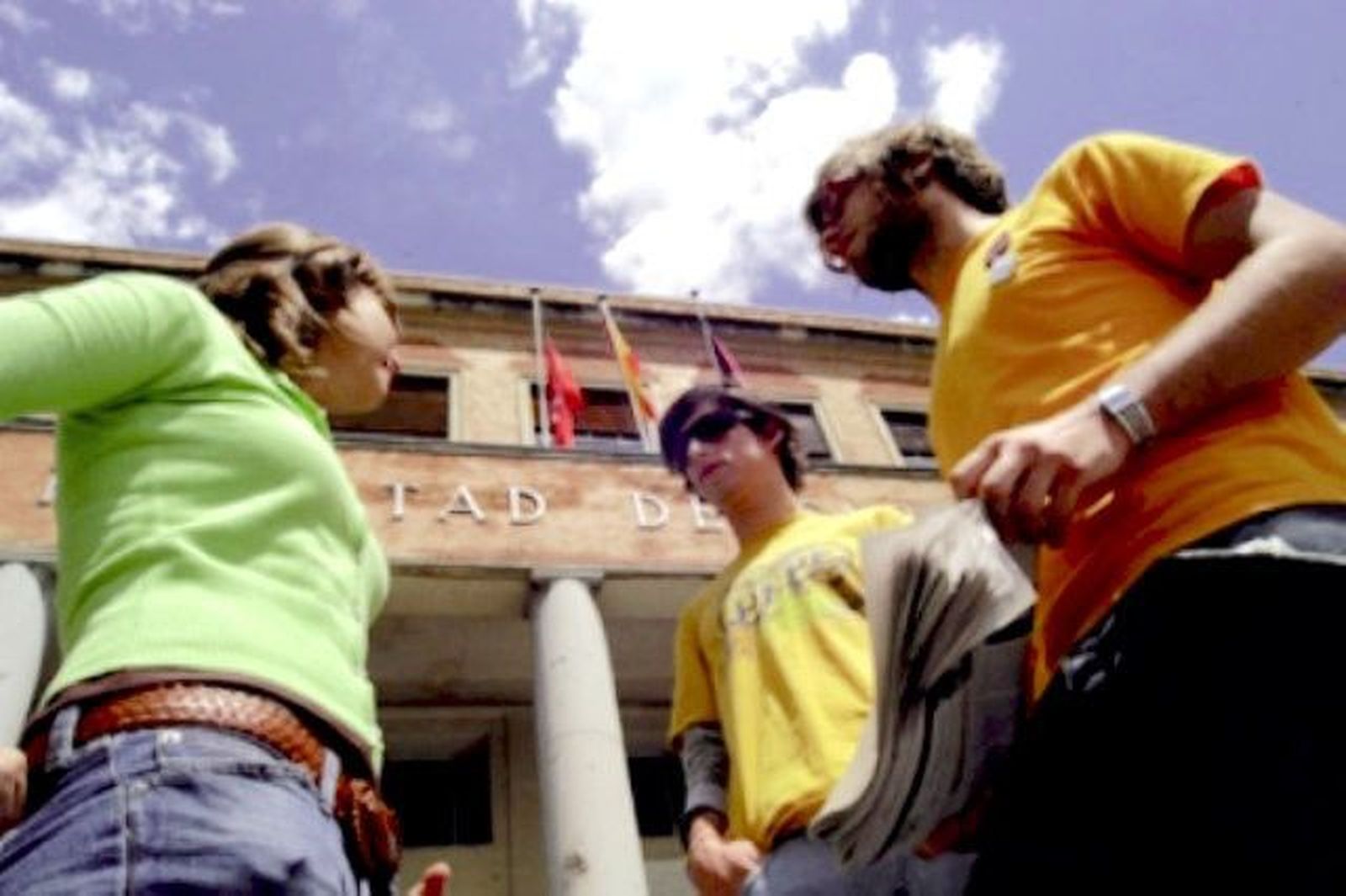 Once alumnos con discapacidad de campus de Castilla y León inician prácticas laborales