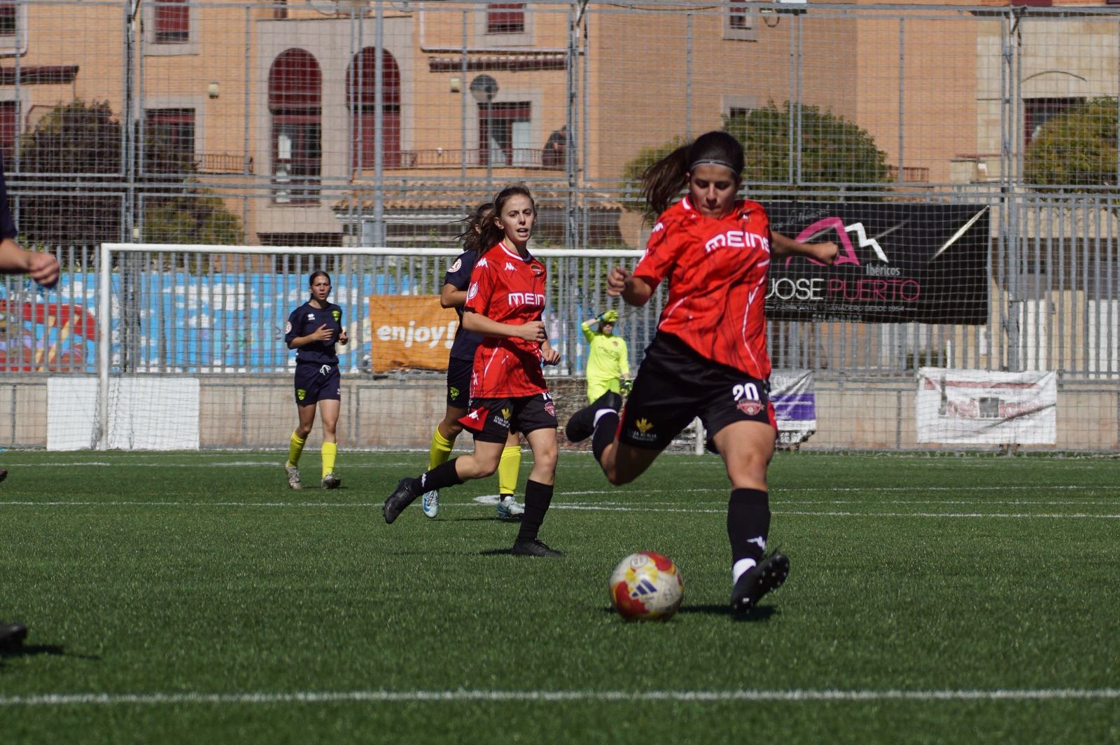 El Salamanca Fútbol Femenino se enfrenta al Capiscol en Municipal Vicente del Bosque