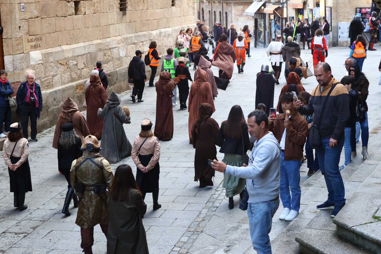 Desfile de Star Wars por el centro de Salamanca