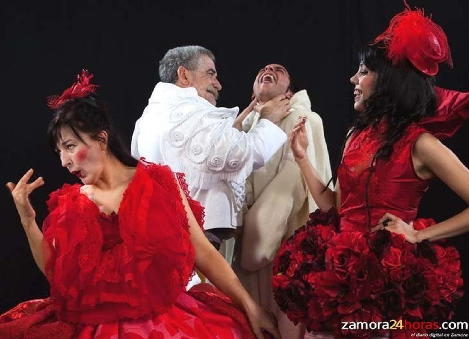 ContraTiempo Teatro dirige en la Biblioteca Pública un taller de lectura dramatizada