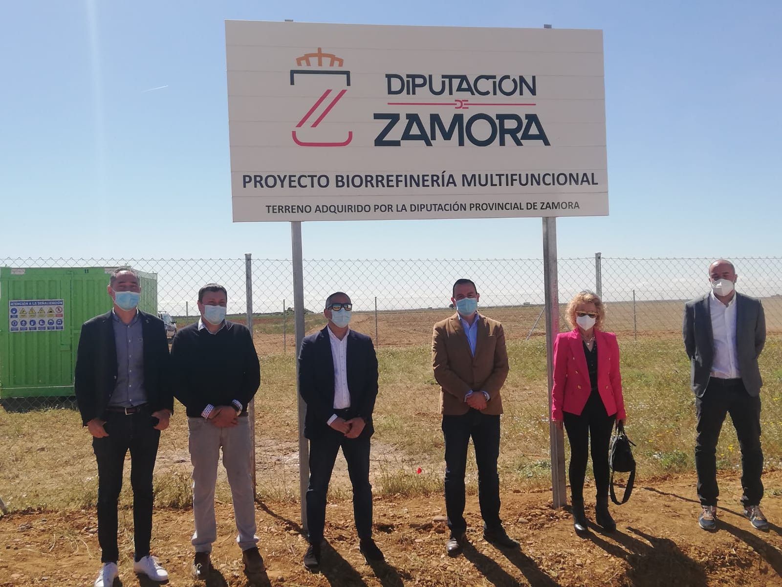 Francisco Requejo en los terrenos de la Biorrefinería de Barcial