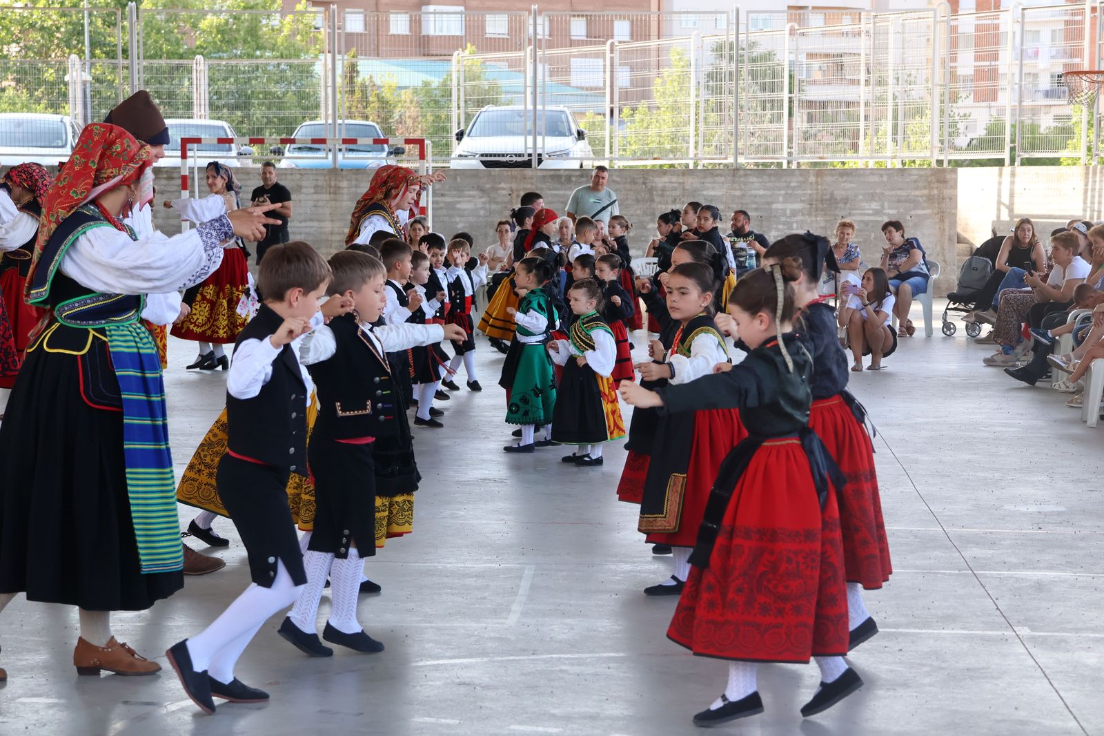 Fin de Curso Escuela de Baile Doña Urraca Fin de Curso Escuela de Baile Doña Urraca
