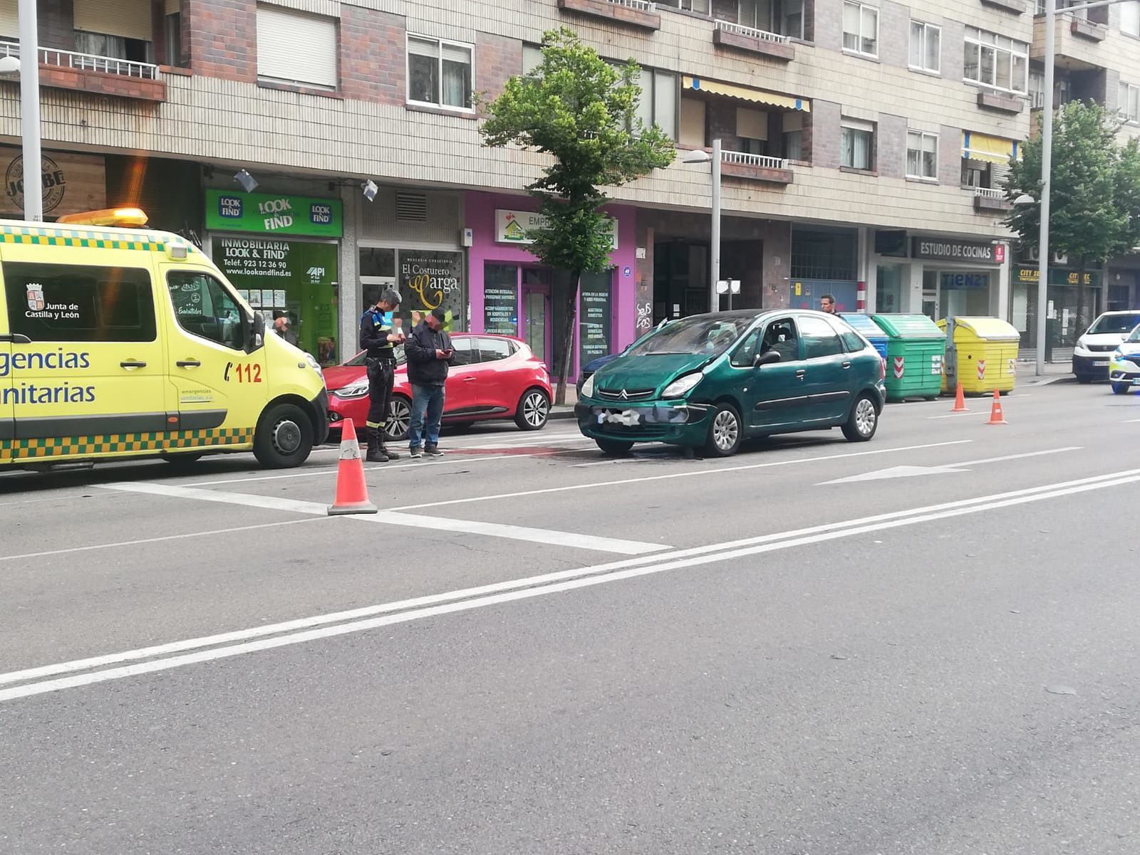 Colisión por alcance en el paseo de la Estación  (1)