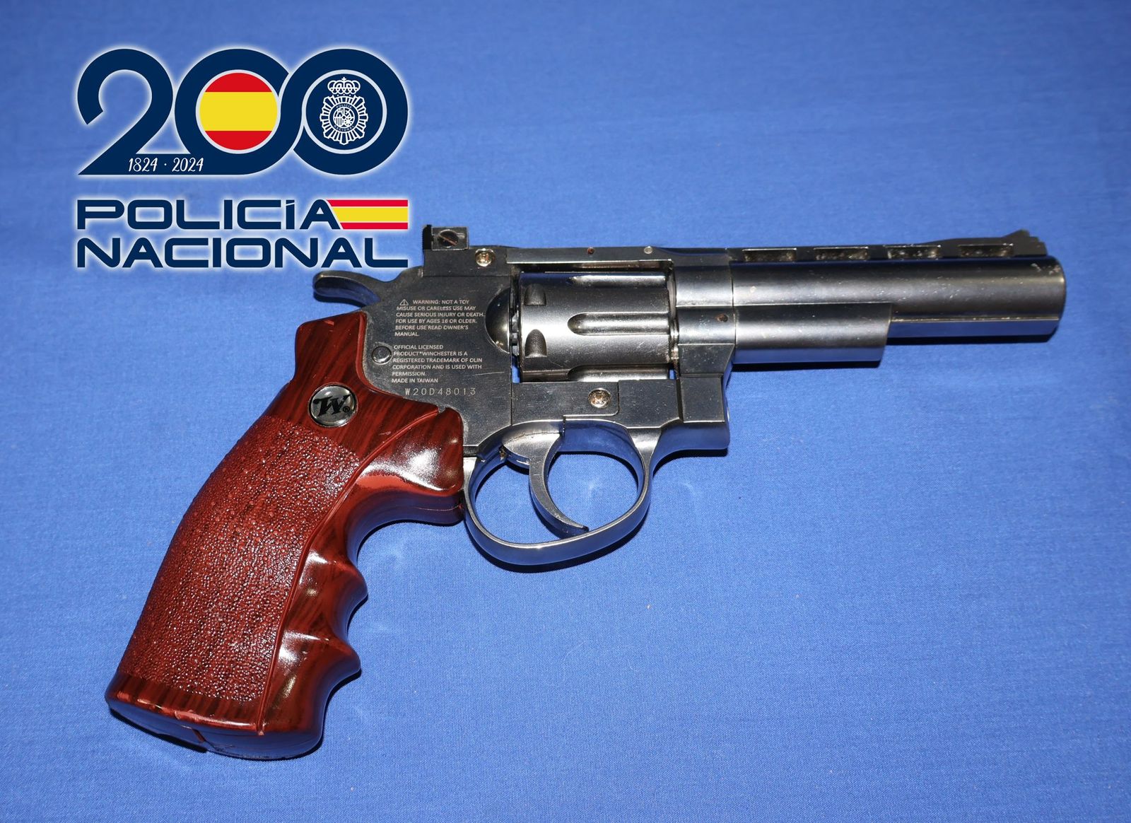 Revolver incautado por la Policía Nacional