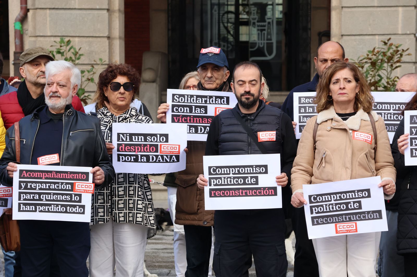 manifestacion-de-los-sindicatos-frente-al-ayuntamiento-19